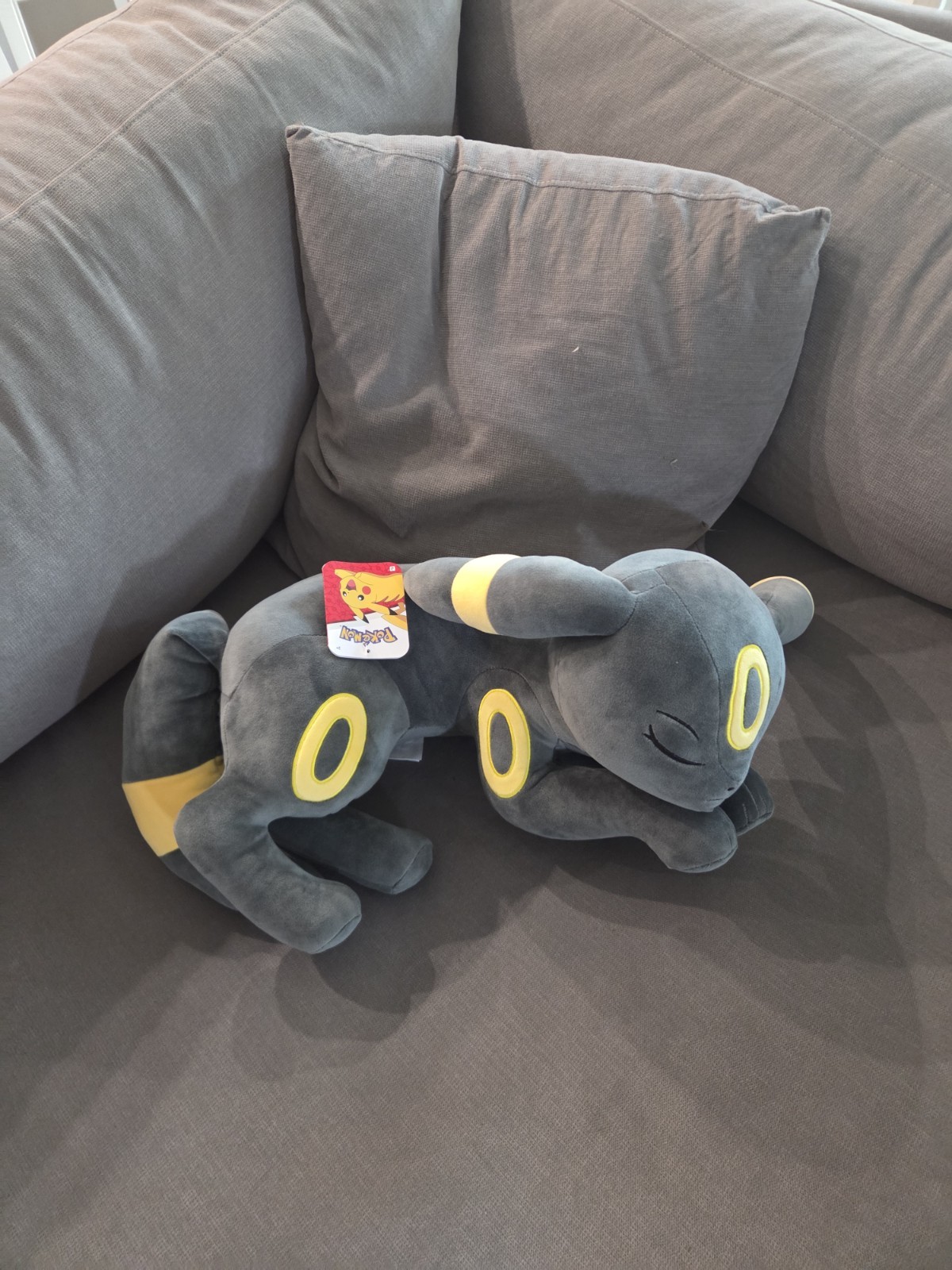 Pokemon Sleeping Umbreon Plush 18\