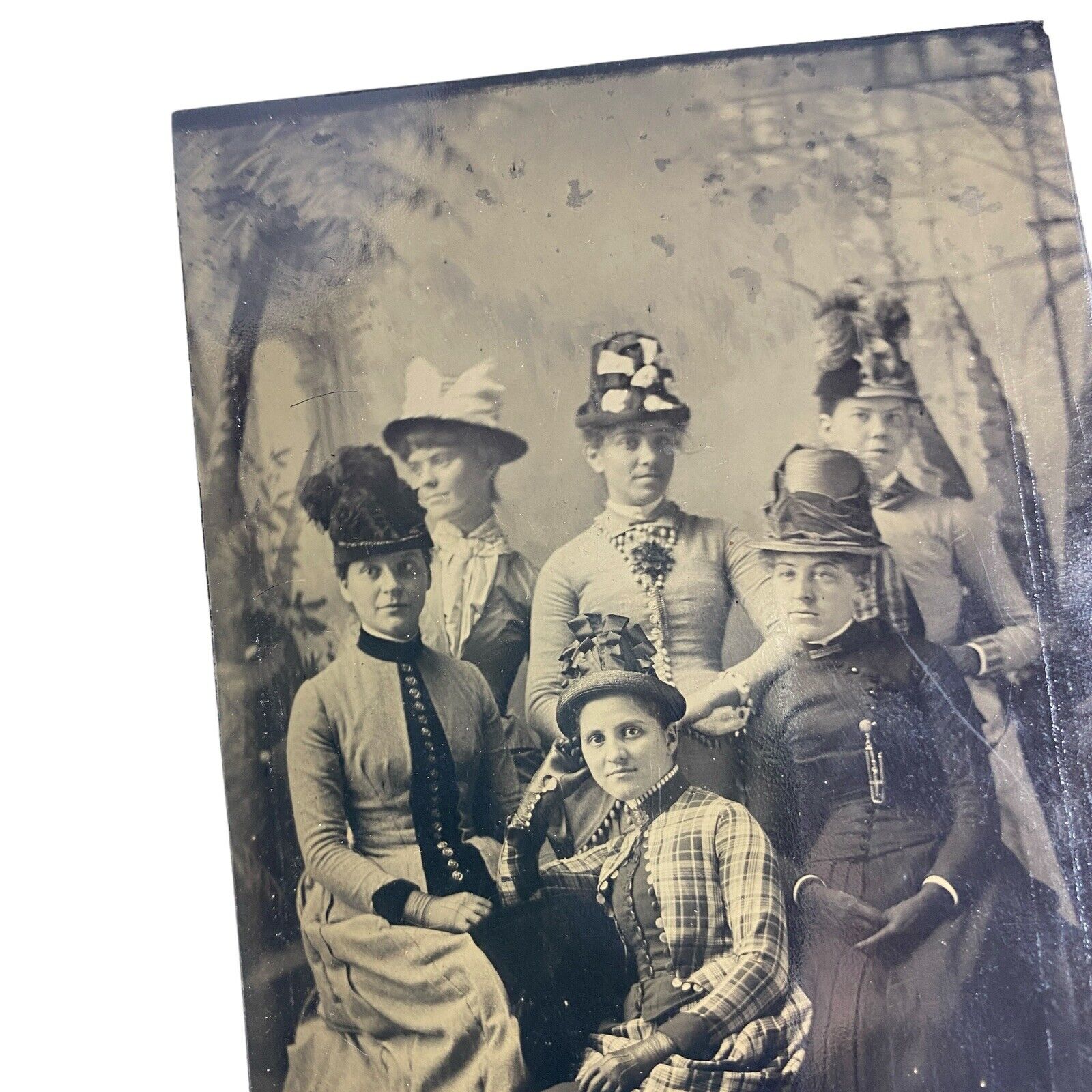 Victorian Women Group Antique Tintype Photo Pretty Fashion Hat Gloves Posed 2x3\