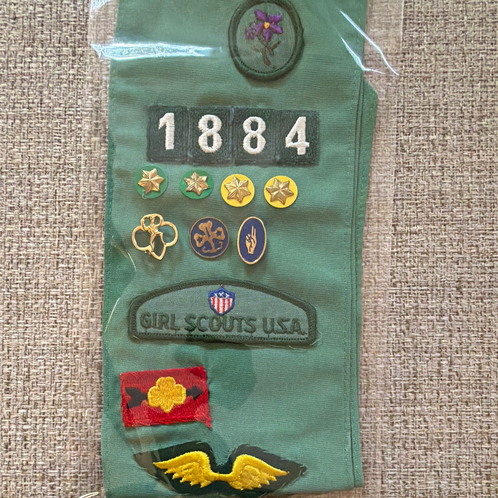 Vintage 1960s Girl Scout Sash Loaded w/ Patches Enamel Pins Troop 1884