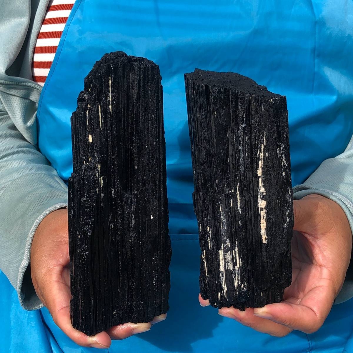 800+740G Natural black Tourmaline quartz crystal Mineral Specimens Healing