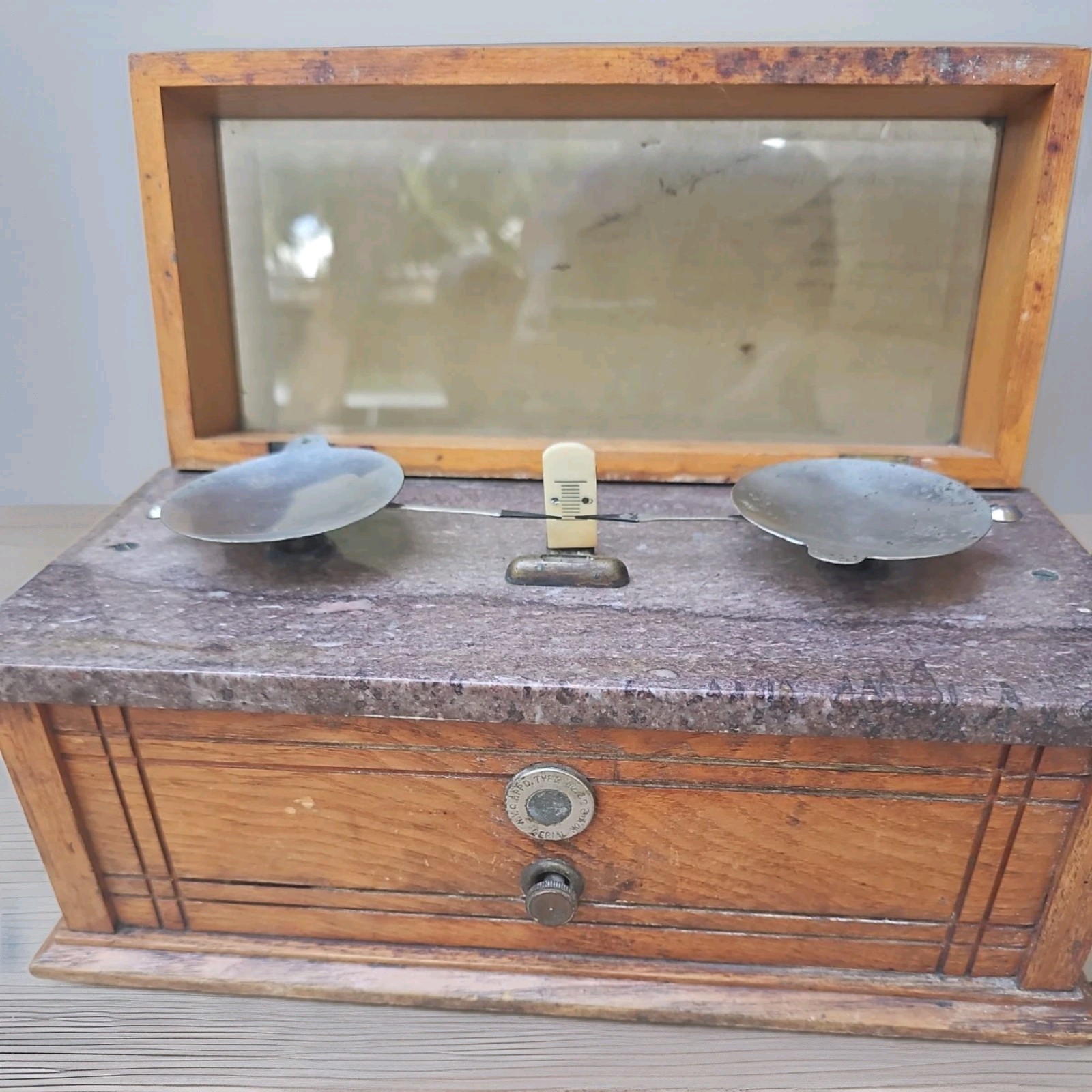 Vintage Henry Troemner Apothecary/ Gold Balance Scale 