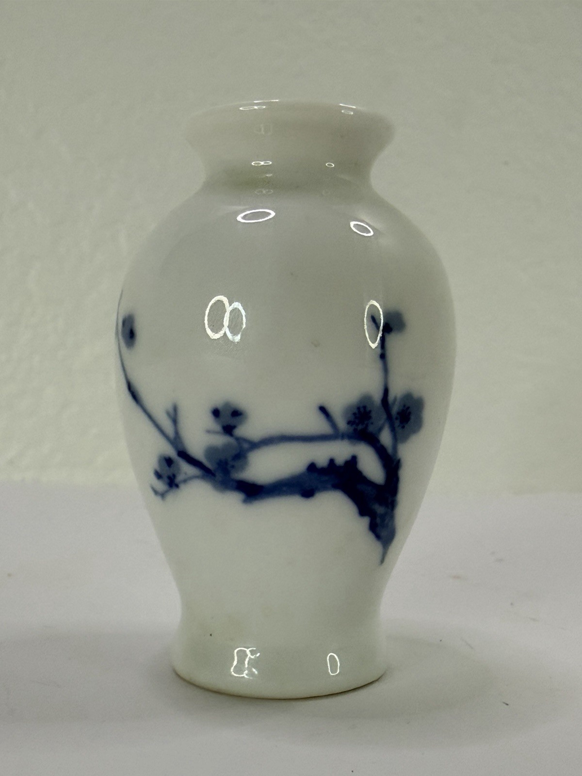 Vintage Chinese Blue White Porcelain Mini Bud Vase Prunus Plum Blossom Gaopi