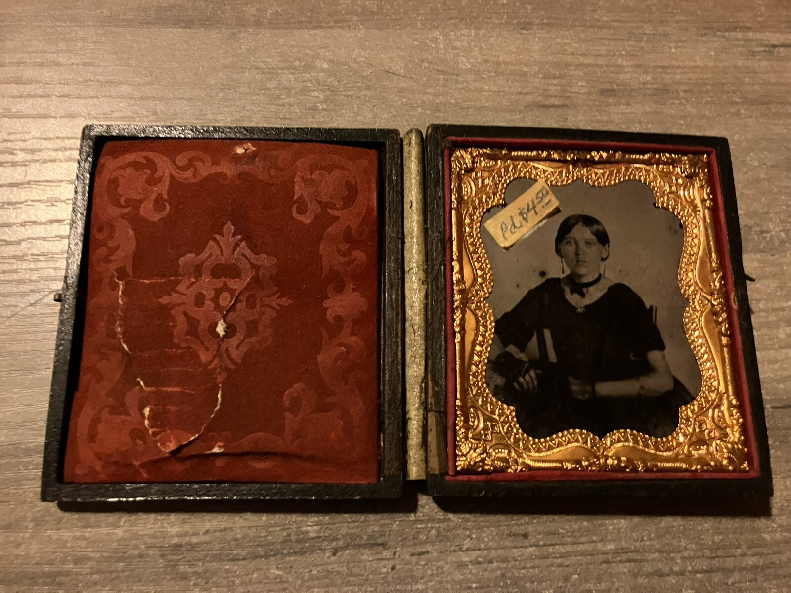 VTG Photo of Young Woman with Lace Gloves in Case