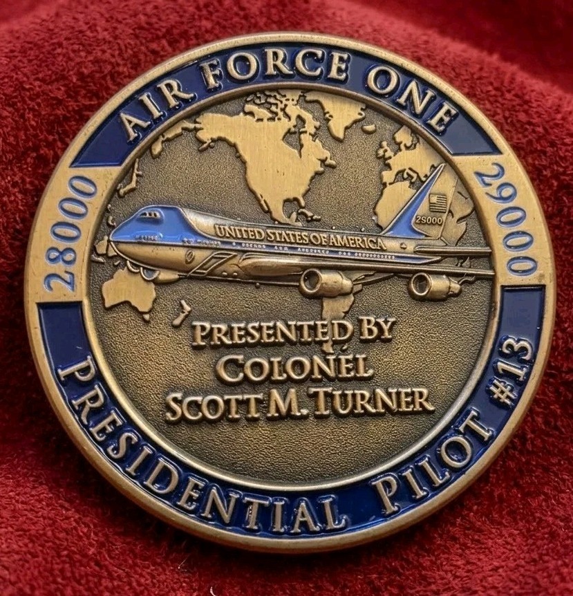 Rare Authentic Air Force One Presidential Pilot Col Scott Turner Challenge Coin Rare Authentic Air Force One Presidential Pilot Col Scott Turner Challenge Coin