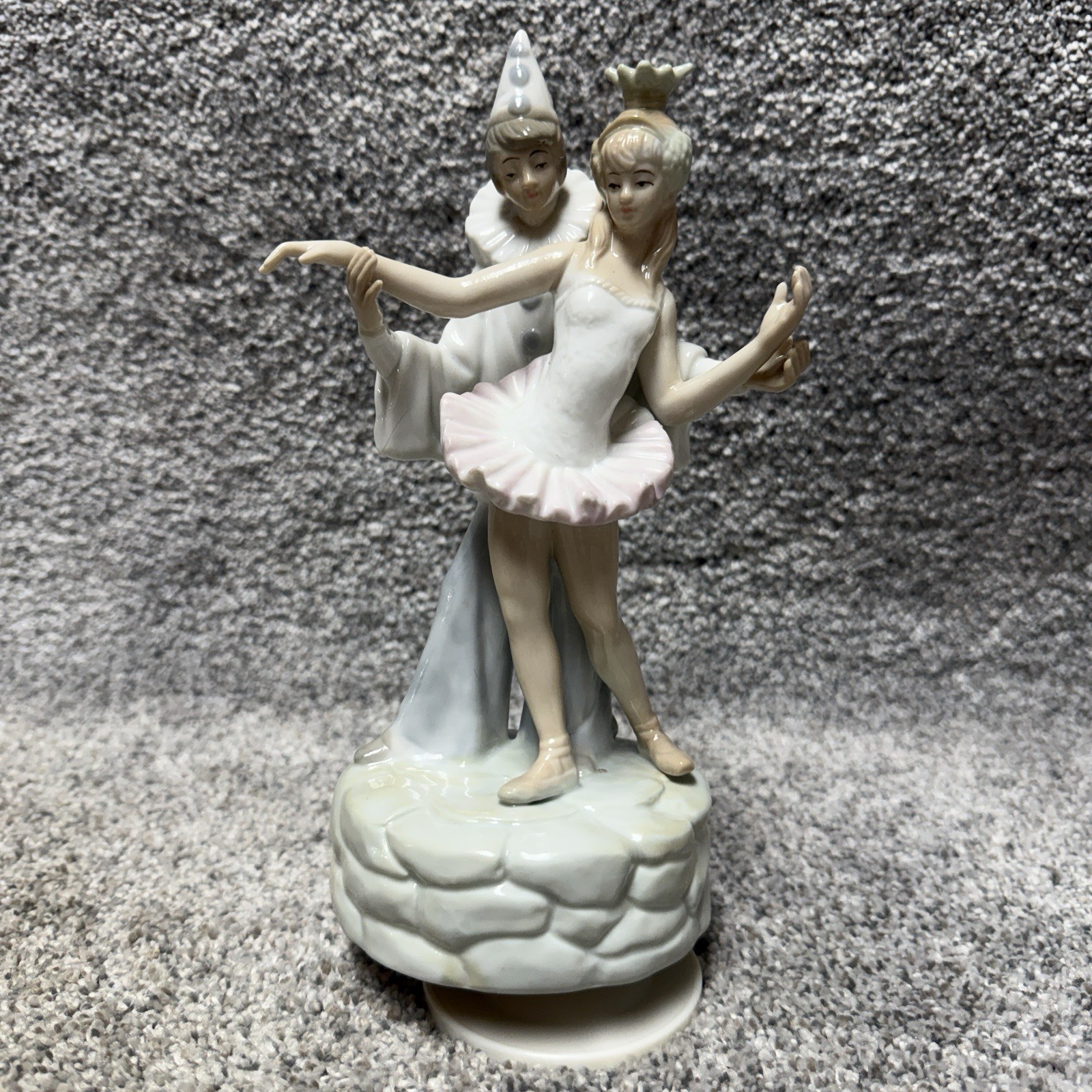 LLADRO Porcelain Figurine CARNIVAL COUPLE #4882 Retired Ballerina Clown Spins