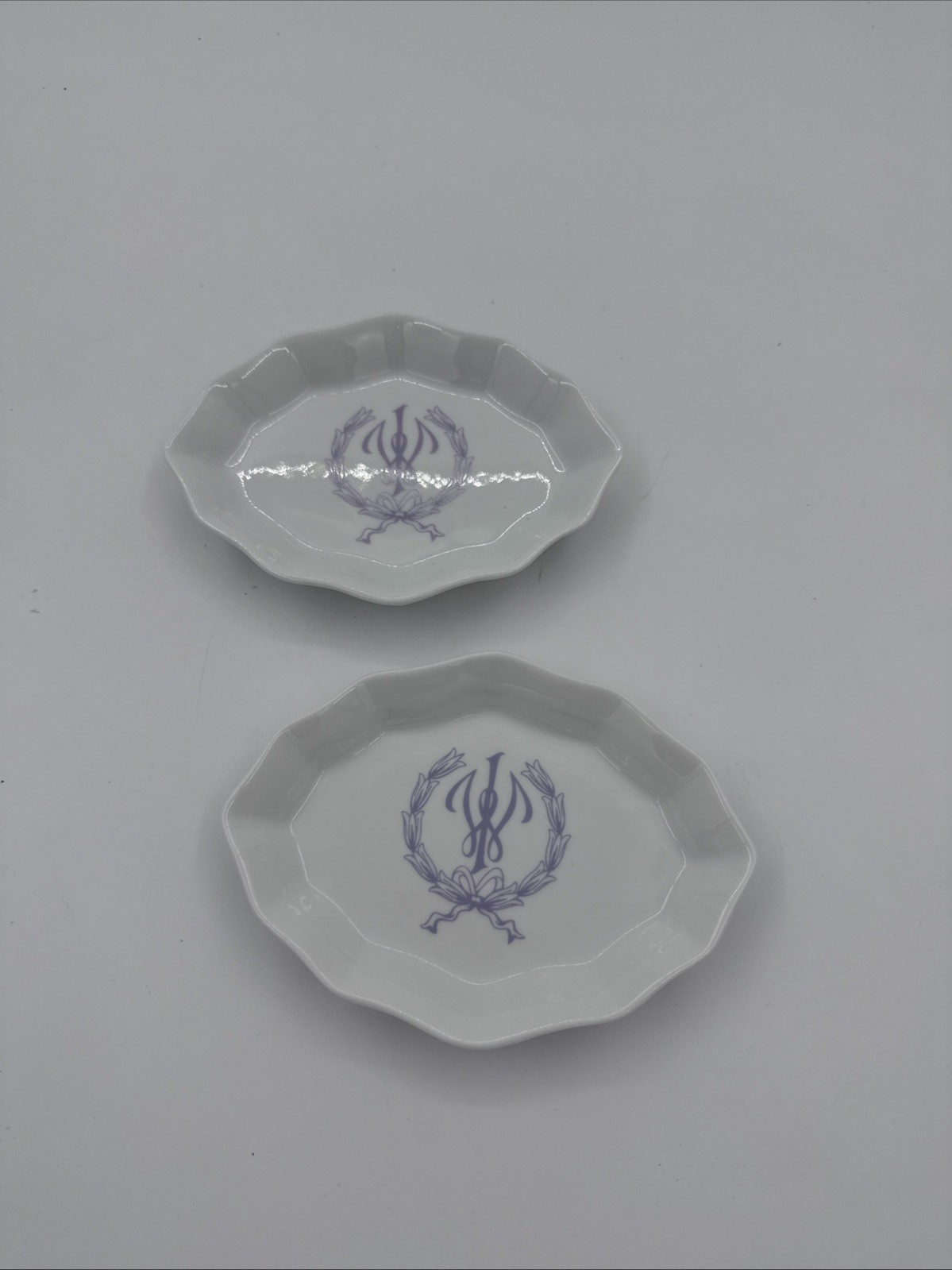 Colonial Williamsburg Vintage Scalloped Trinket Dishes Set Of 2