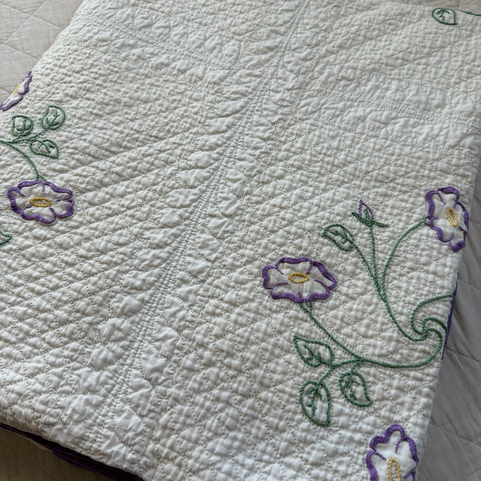 Vintage Hand Stitched Quilt c1930s 1940s Embroidered 96” x 82”