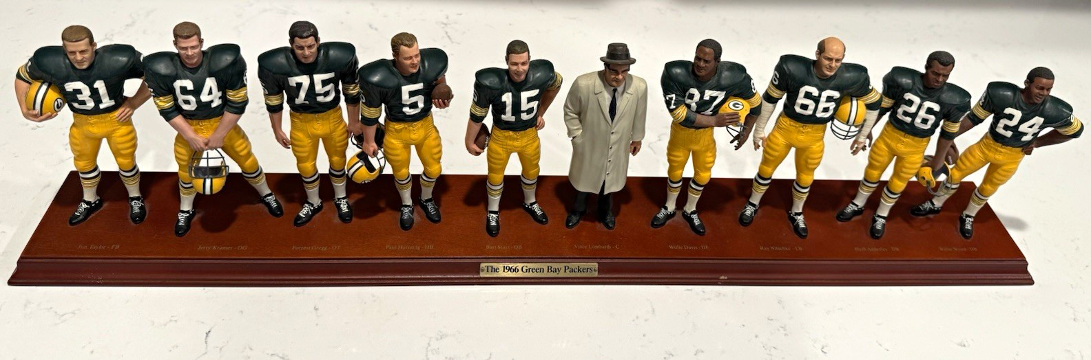 CMG Worldwide 1966 Green Bay Packers Starr & Lombardi Resin Figurines Base 11