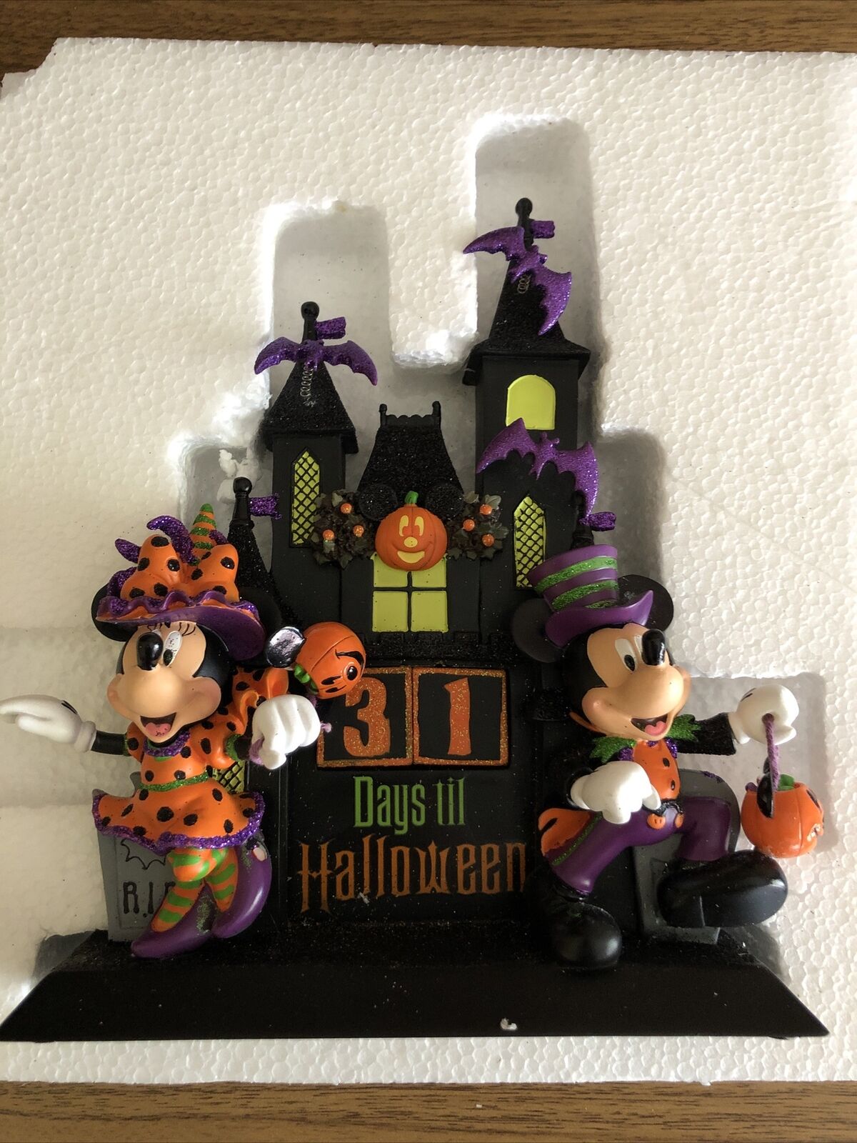 Disney Parks Mickey & Witch Minnie Countdown to Halloween Calendar Rare Retired