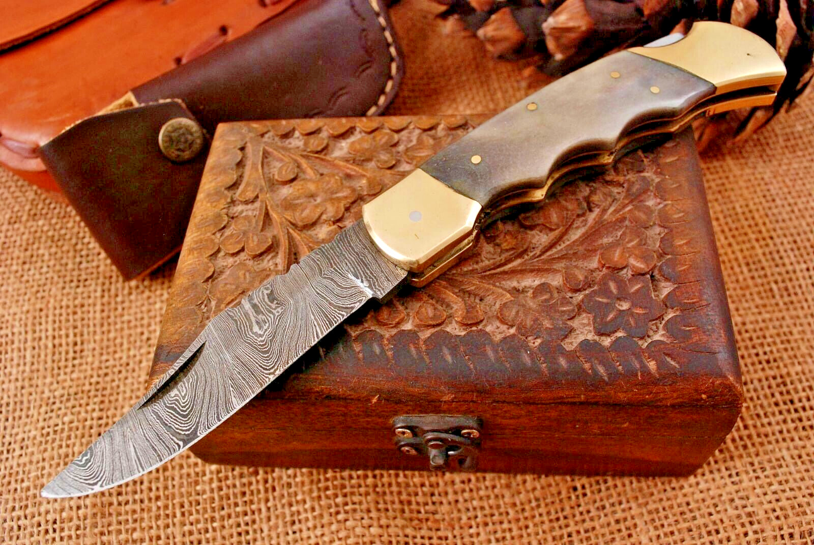 Damascus Steel TACTICAL Folding blade Pocket Knife Back Lock Hunting Knife 891