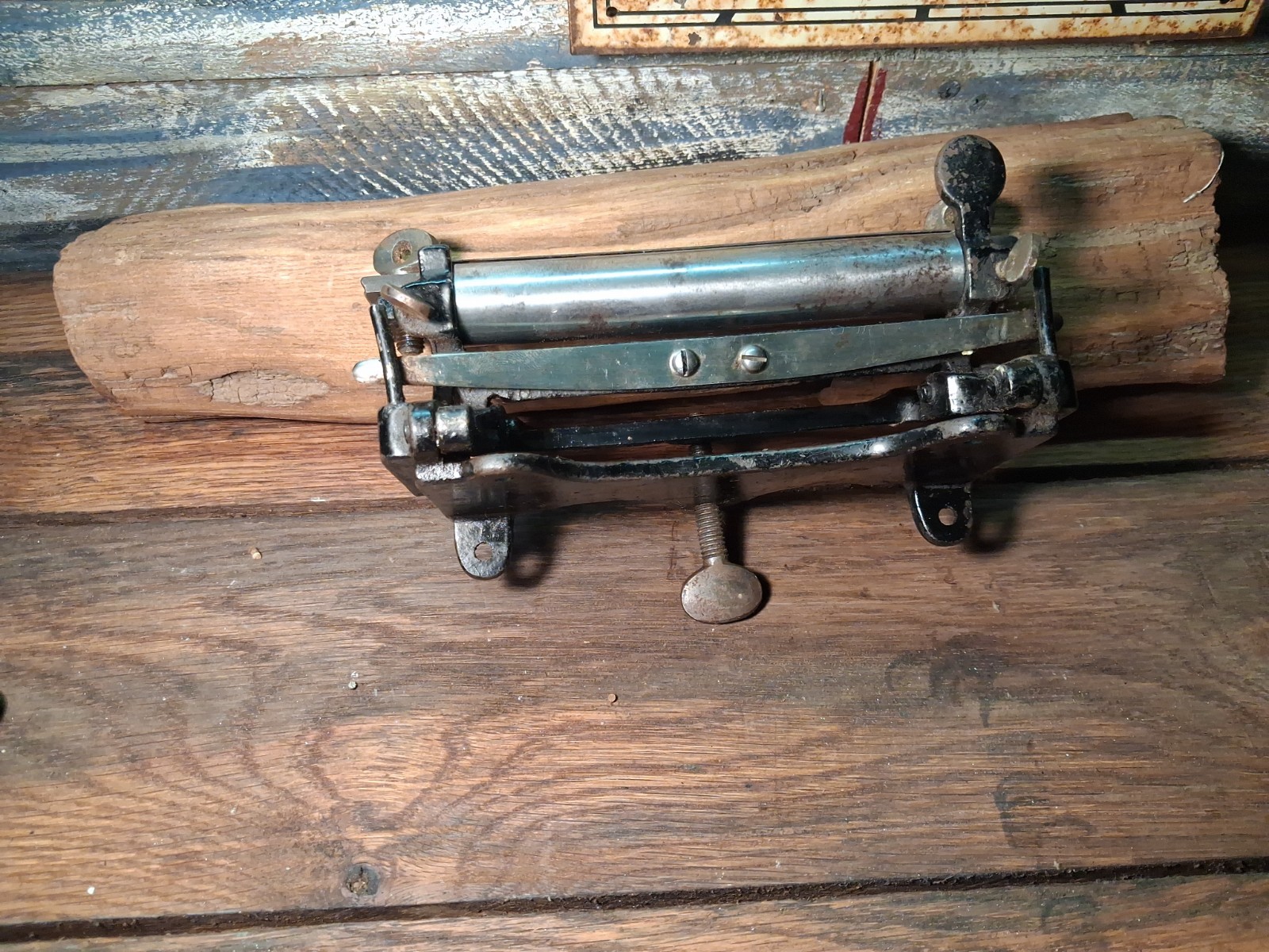 Exc. Antique C. S. Osborne #86 Leather Splitter Splitting Machine