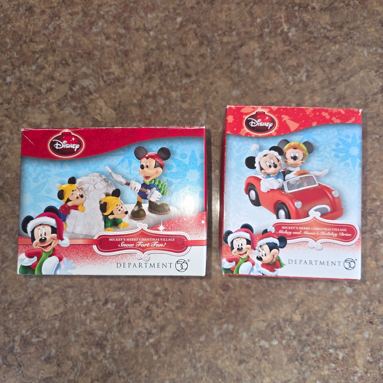Lot 2 - Dept 56 Mickey\'s Merry Christmas Village - Snow Fort Fun / Holiday Drive