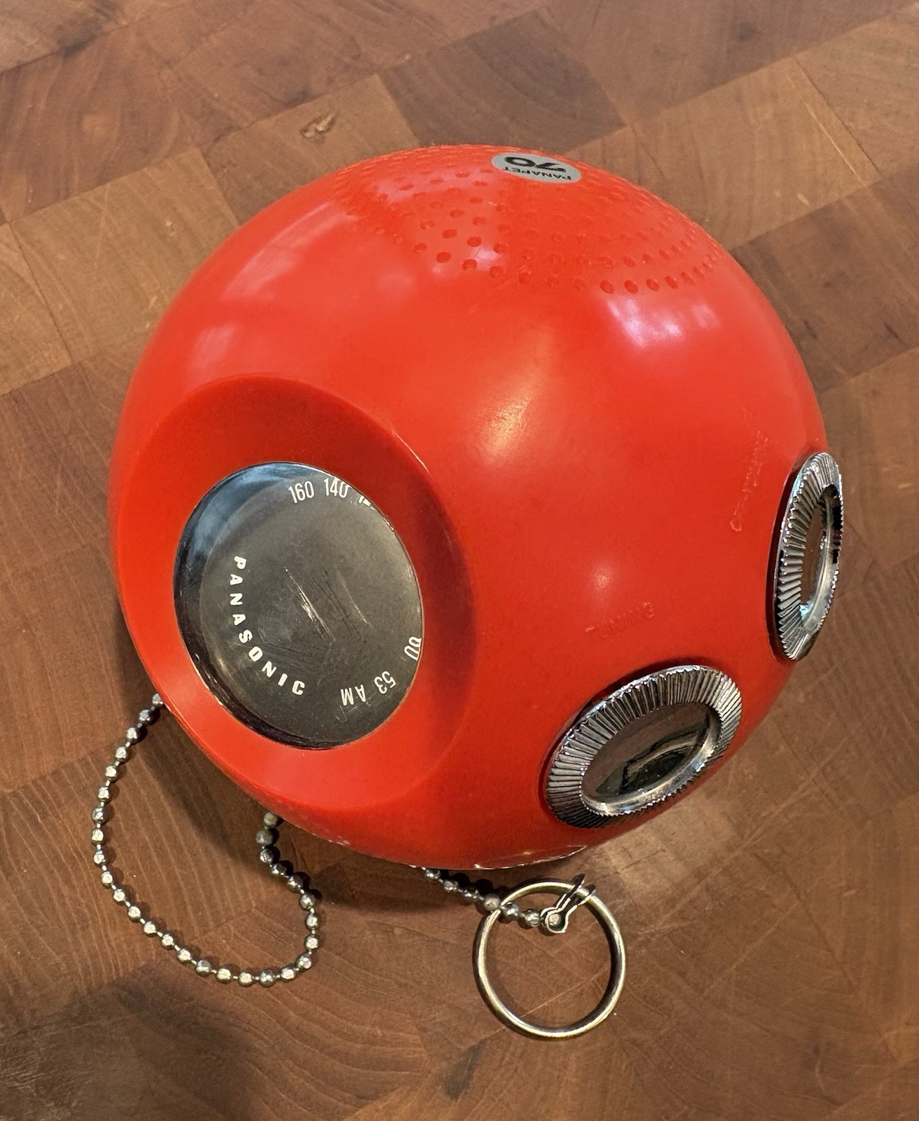 Vintage Panasonic Radio Round Panapet Model R-70 Red Portable AM Orb Chain Read