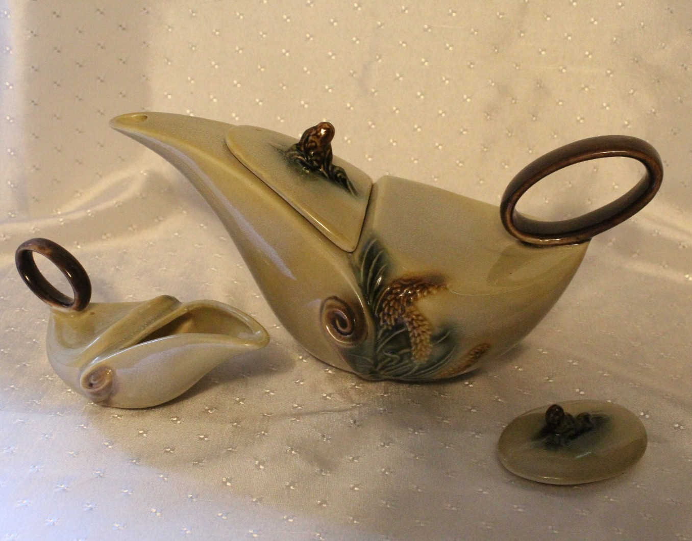 Vintage Hull Parchment & Pine teapot creamer & sugar lid 1950s  Aladdin style