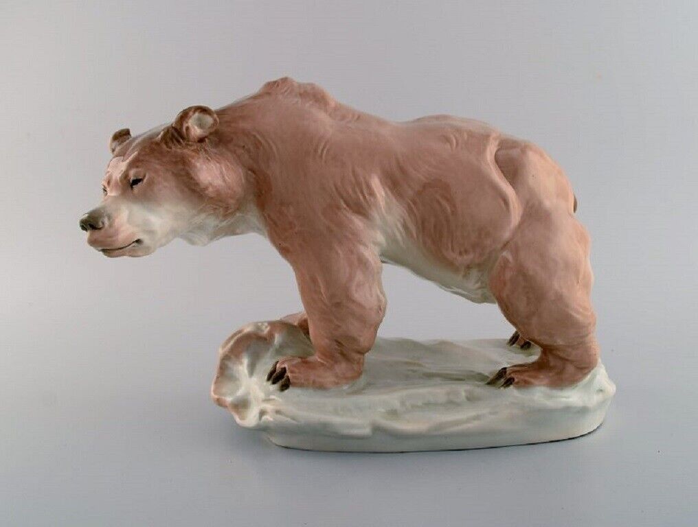 Amphora, Czechoslovakia. Large hand painted porcelain figure of bear. 1930/40's.