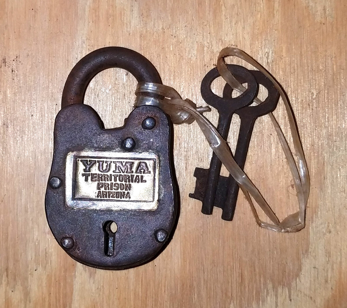 Yuma Territorial Prison Arizona Cast Iron Lock with 2 Keys Rusty Antique Finish Yuma Territorial Prison Arizona Cast Iron Lock with 2 Keys Rusty Antique Finish