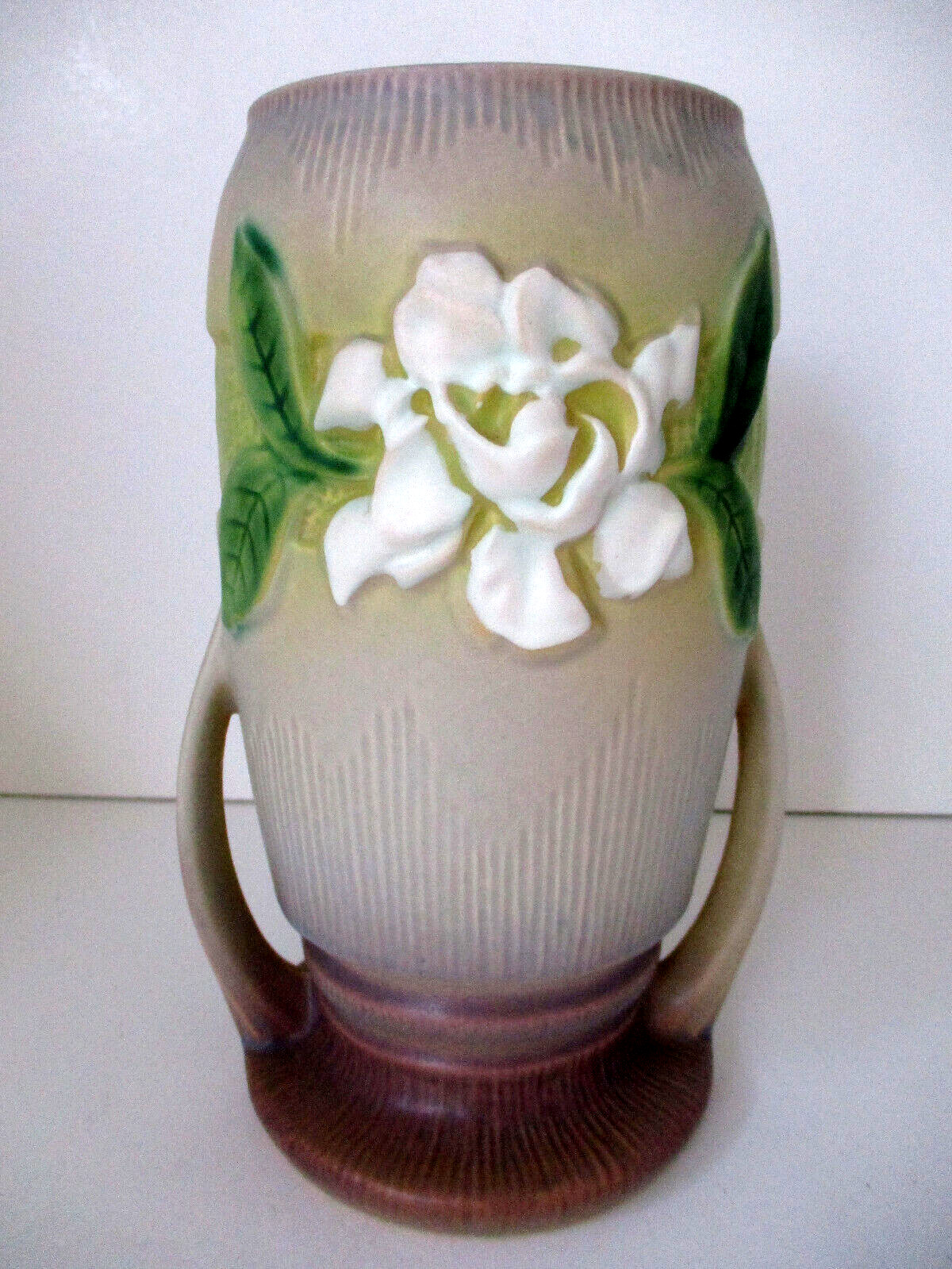 Roseville Vase Gardenia Pattern Green Ceramic Vintage #683 8\