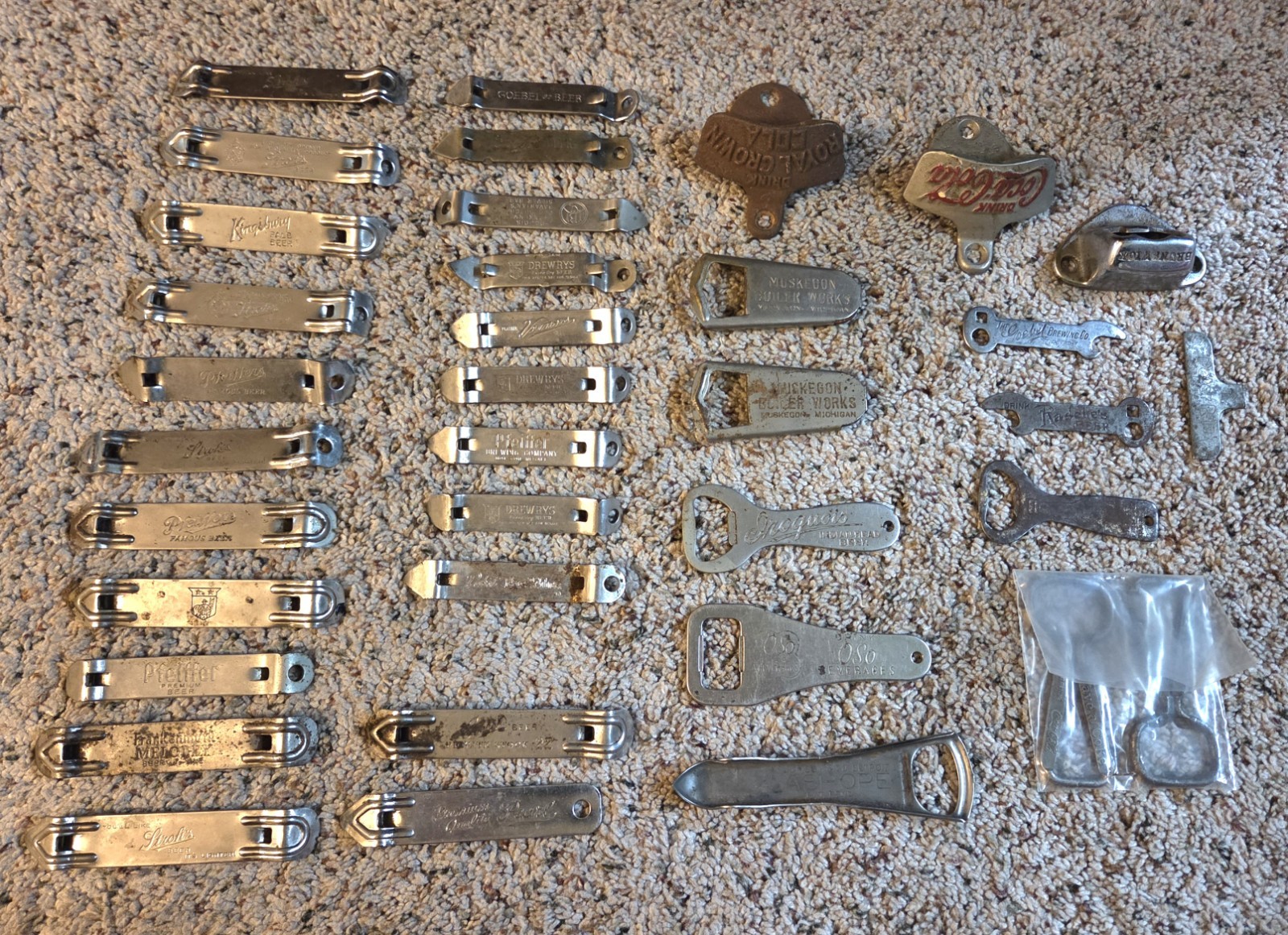 Lot Of Vintage Beer/Soda Bottle Openers Hand Held And Starr X Wall Mount Lot Of Vintage Beer/Soda Bottle Openers Hand Held And Starr X Wall Mount