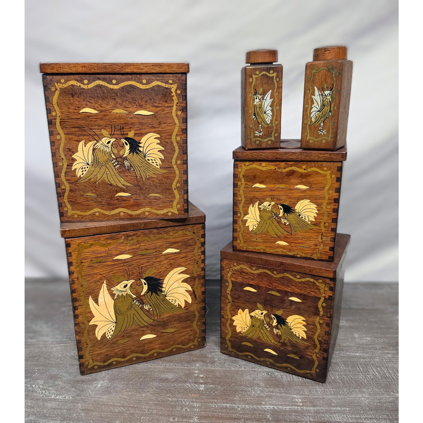JAPAN MID CENTURY VINTAGE MCM WOODEN ROOSTER NESTING CANISTER SET WITH S/P