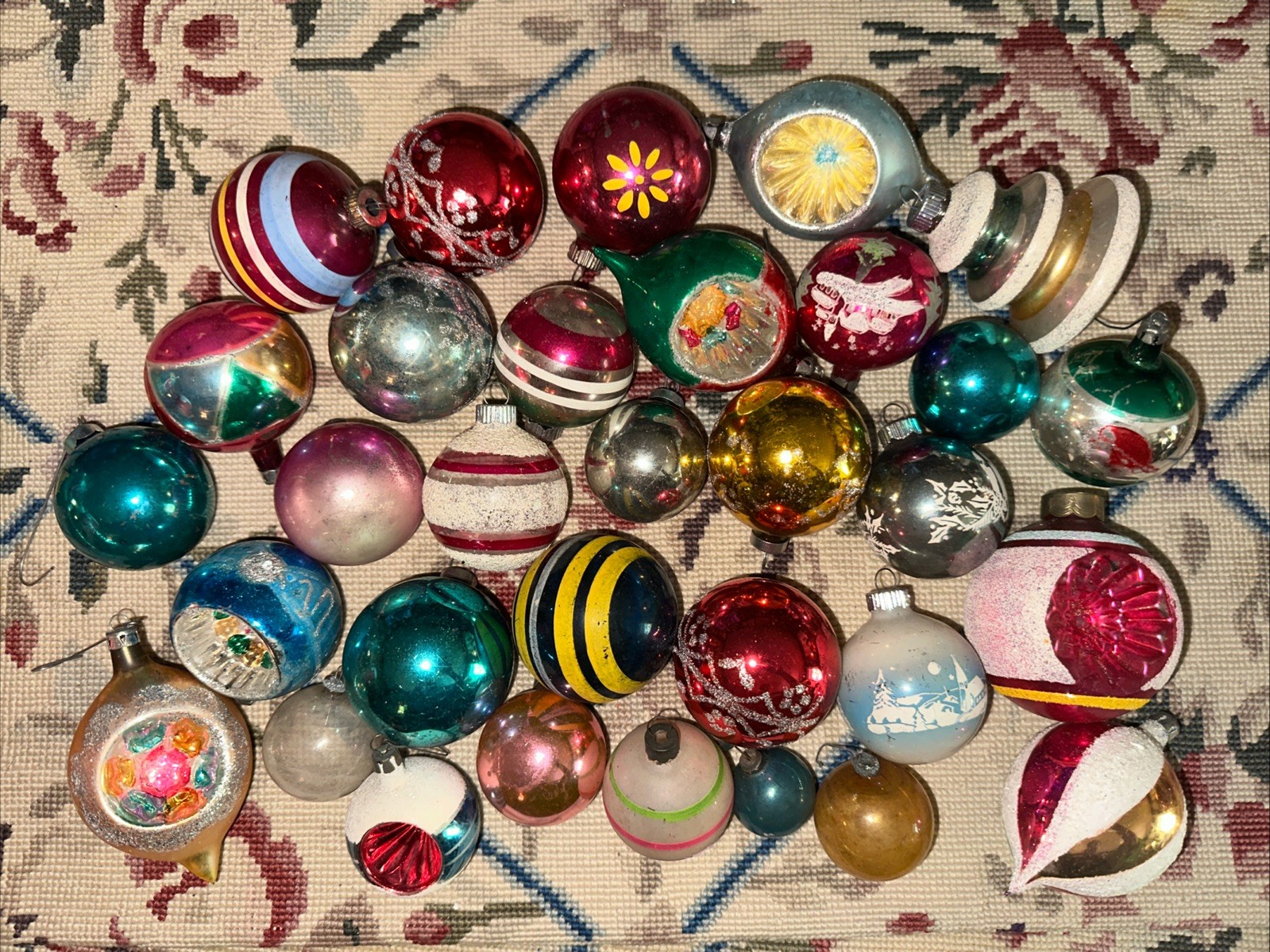 Vintage Shiny Bright/USA  Christmas Ornaments, Indent Glass Lot Of  31
