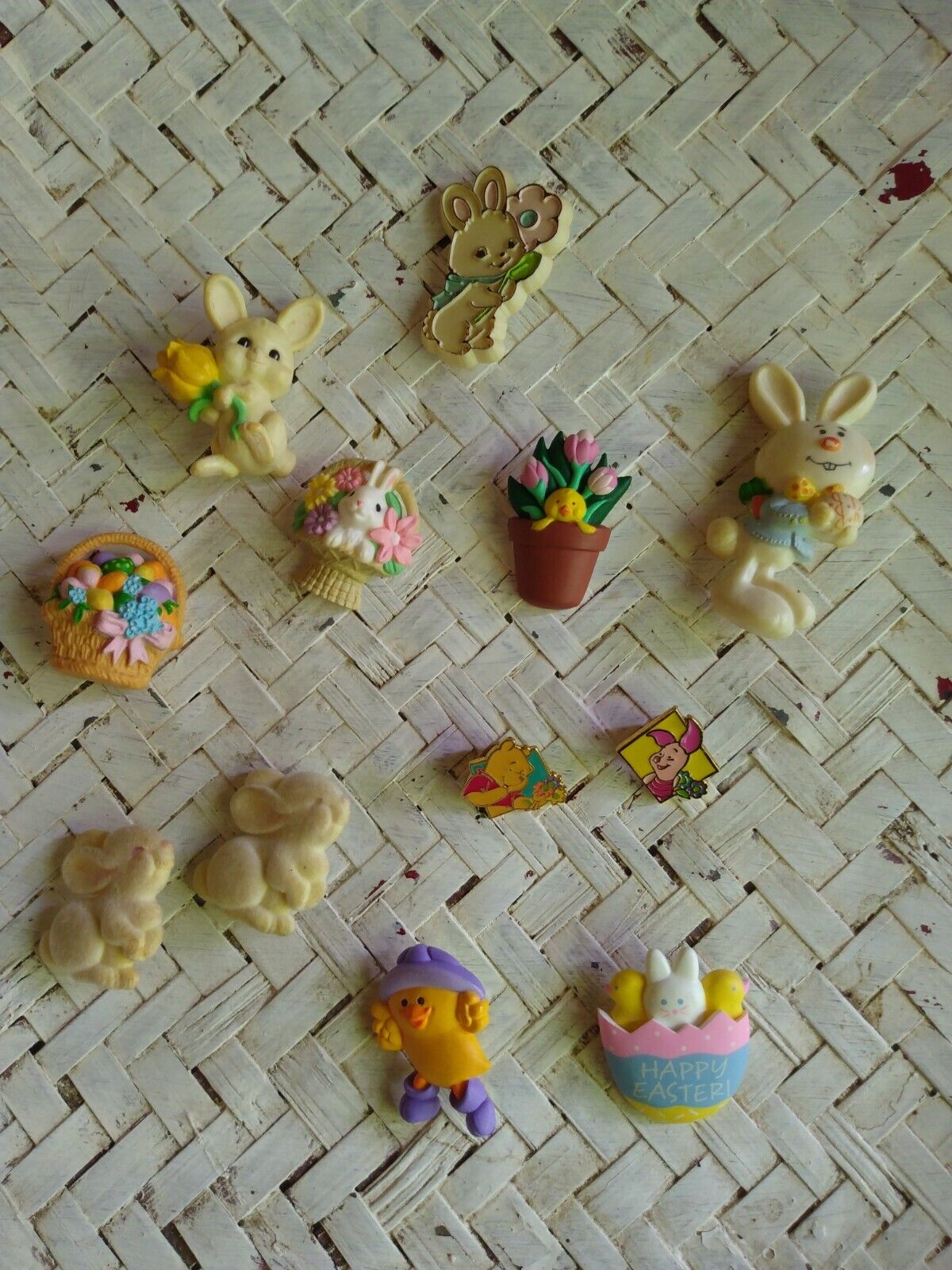 Vintage Easter Hallmark Label Pins Collectable Gifts
