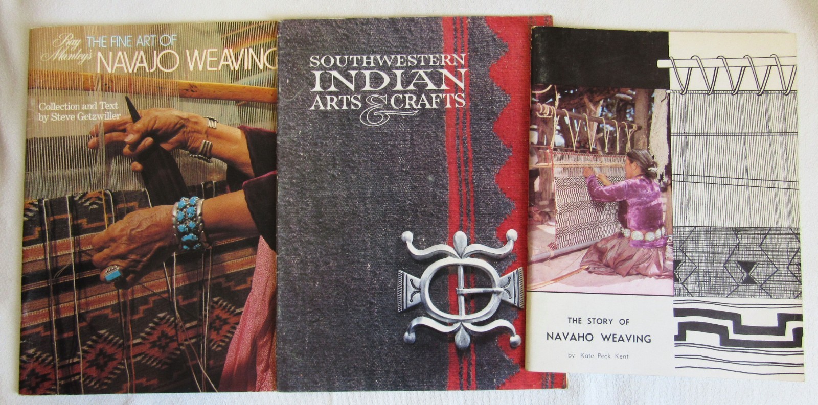 3 Navajo Indian Rugs Textile & Arts Crafts Reference Identification Guide Books