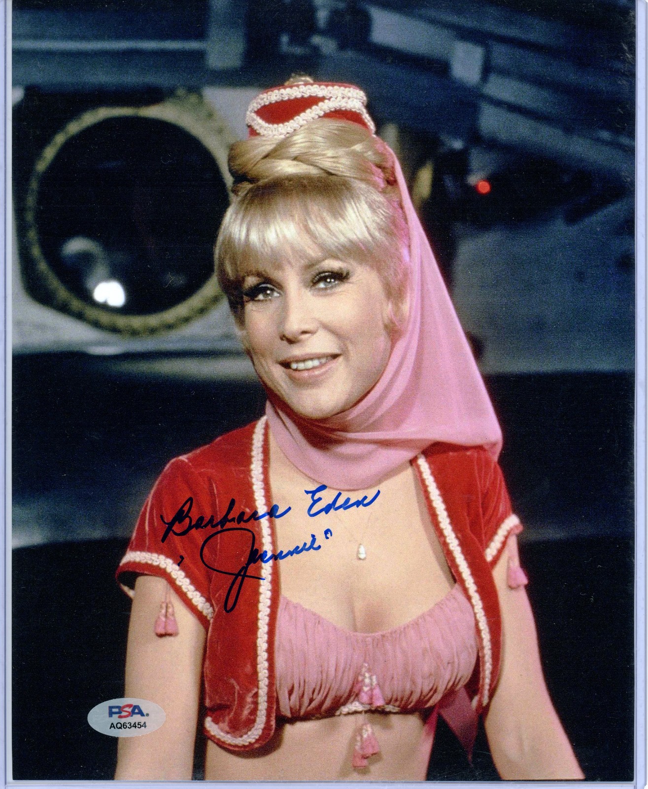 Barbara Eden I Dream of Jeannie Signed 8x10 Photo PSA DNA Authentic COA *54