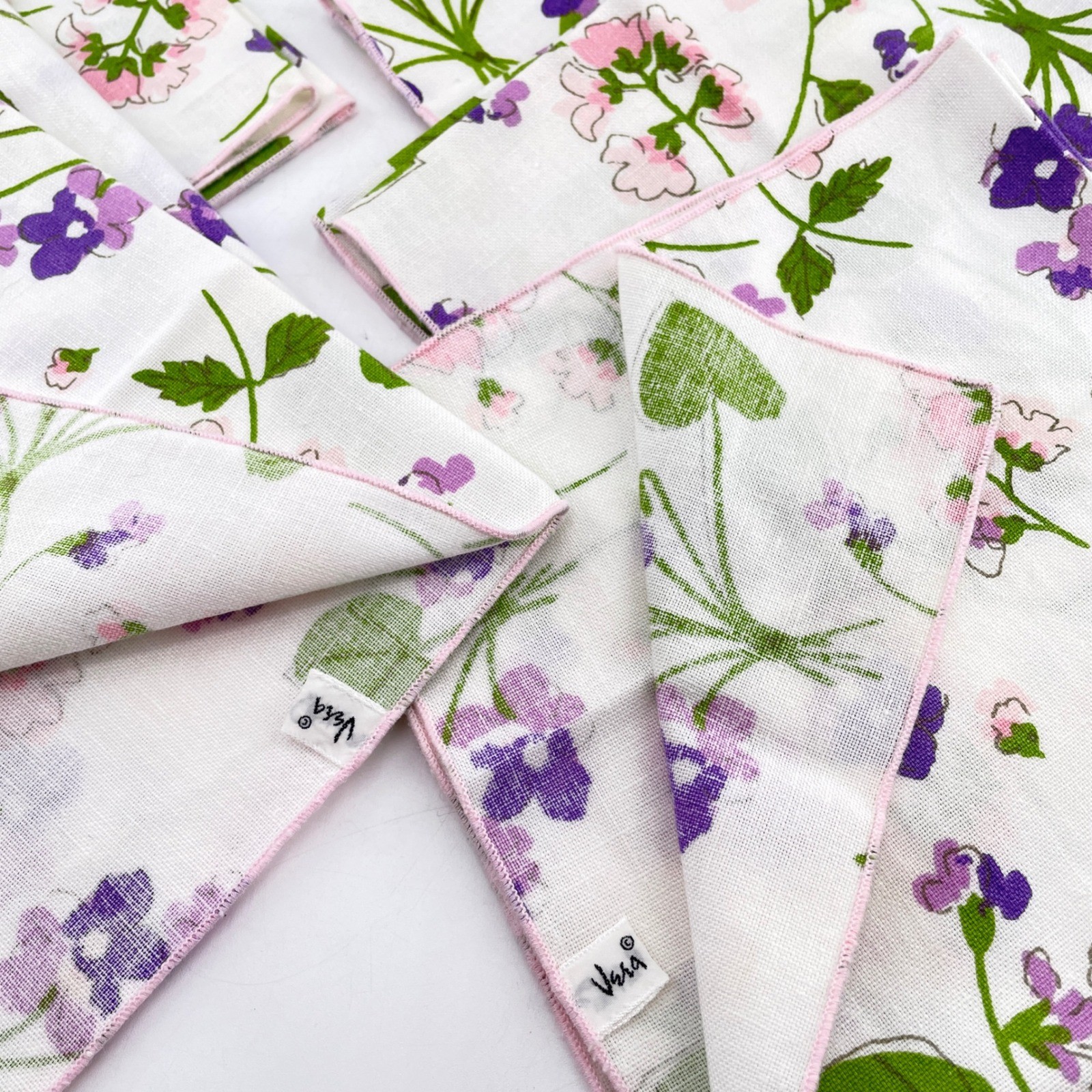 Vera Neumann 60-70s Floral Napkins x8 Crisp Vibrant Purple Violets Pink Edge Tag