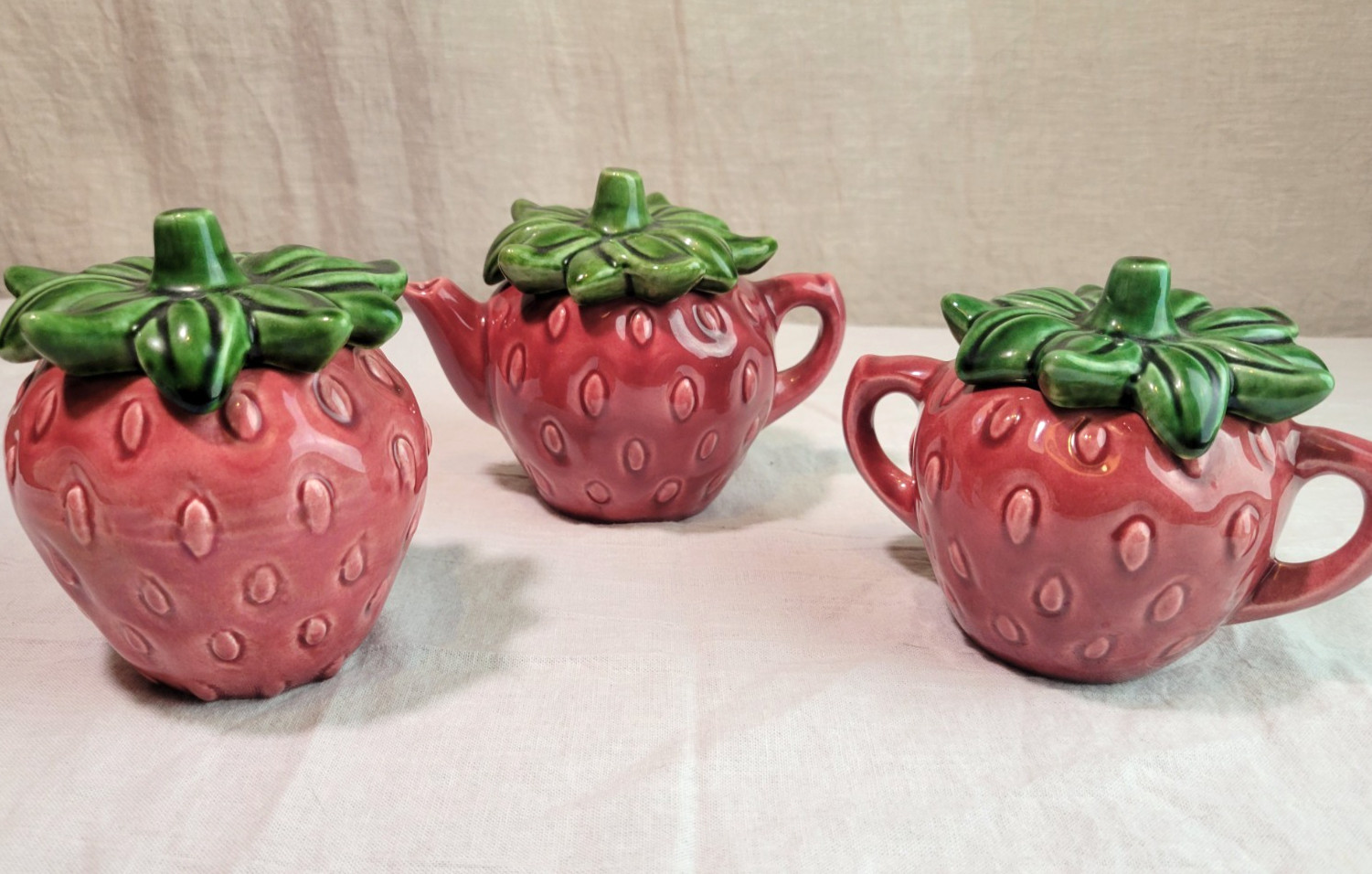 Vintage CEMAR California Pottery STRAWBERRY Creamer ~ Sugar Bowl ~ Jam Pot Vintage CEMAR California Pottery STRAWBERRY Creamer ~ Sugar Bowl ~ Jam Pot