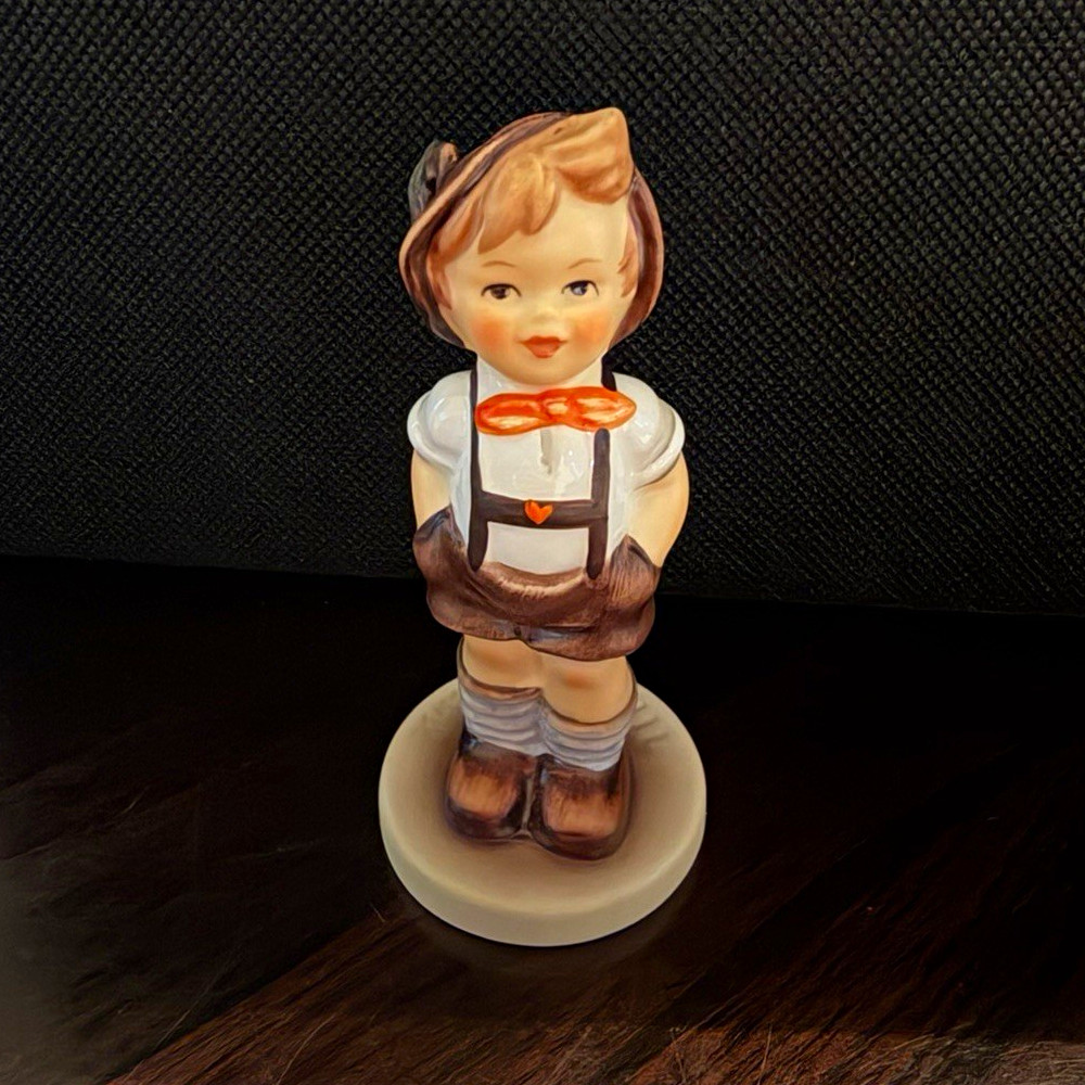 M.I. Hummel Goebel #630 For Keeps 1994/95 Club Figurine 3.5\