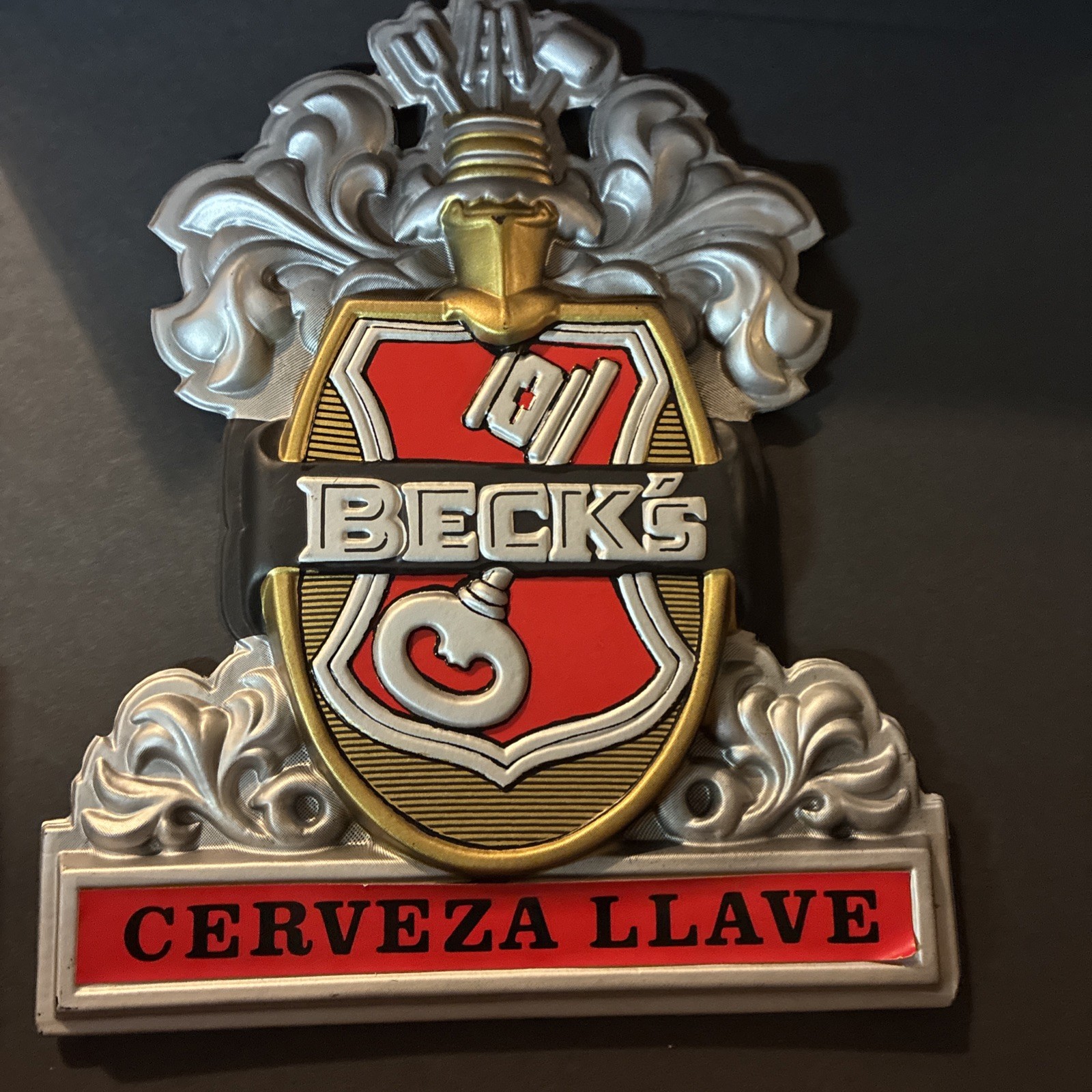 Vintage Becks Beer Sign Cerveza Llave New Old Stock Plastic Bar Shield 13x9