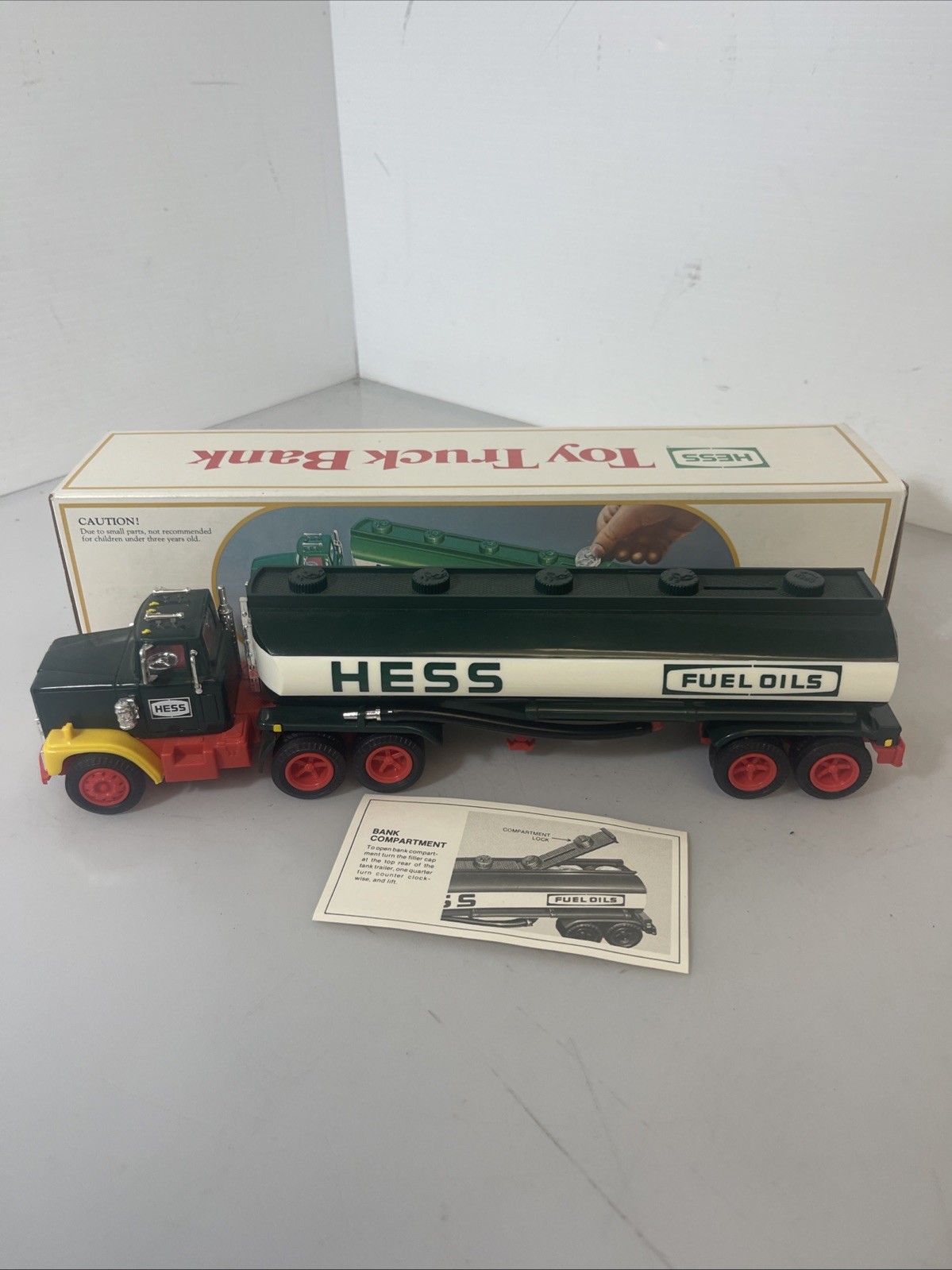 Classic Gas Gasoline Hess Toy Truck & Tank Trailer Bank w/ Box And Insert MIB