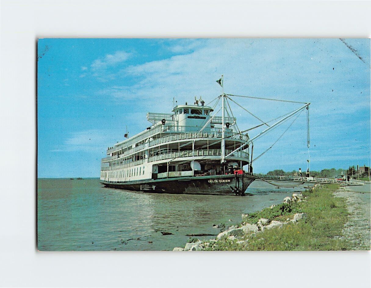 Postcard SS Delta Queen Passenger Streamer Ship Fort Madison Iowa USA