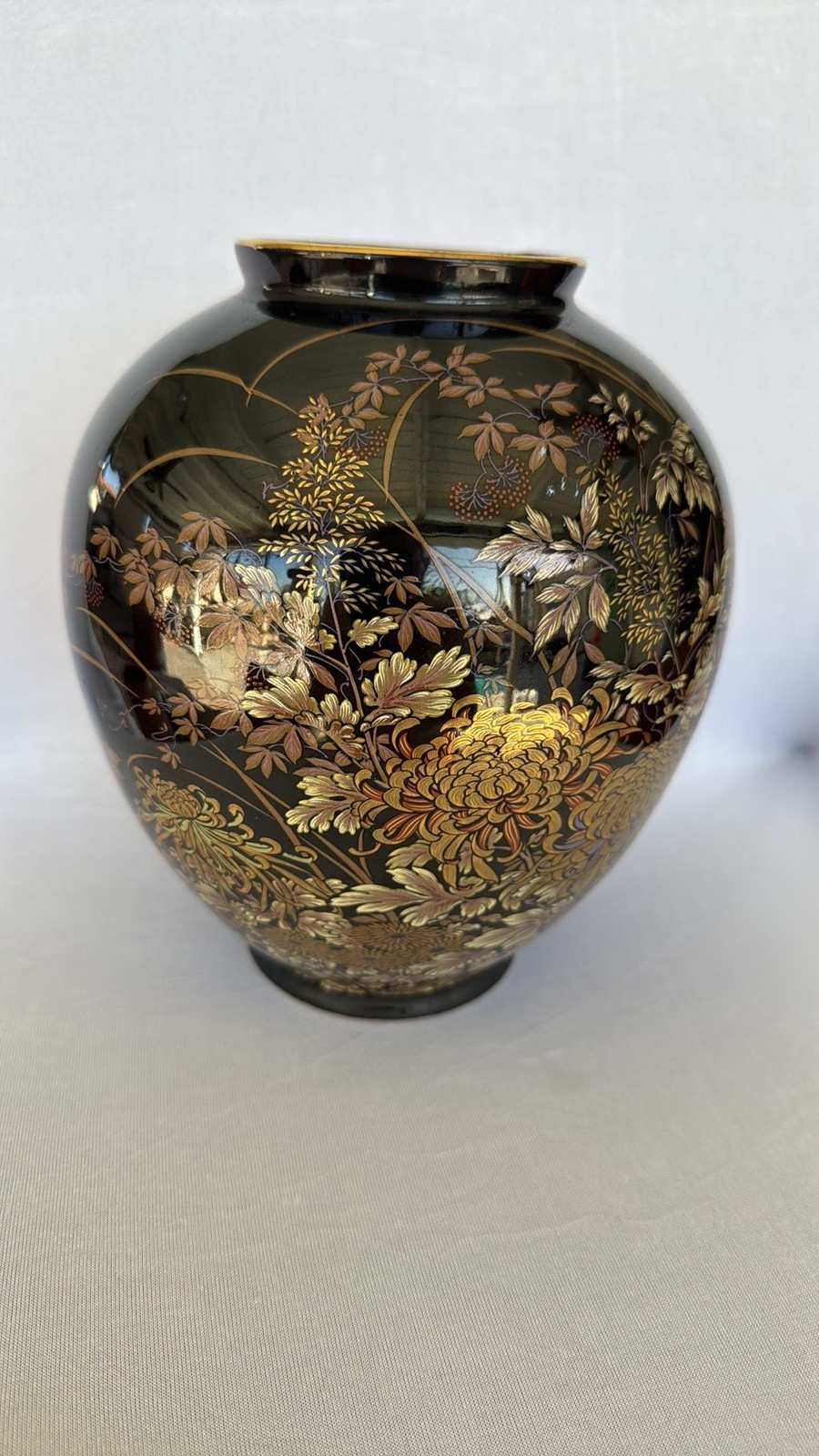 Vintage Toyo Japan Black Porcelain Vase with Gilded Chrysanthemum Floral Design
