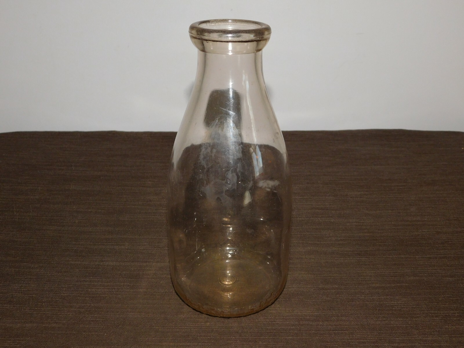 VINTAGE  ONE QUART MILK BOTTLE KARSTEN\'S NEW YORK