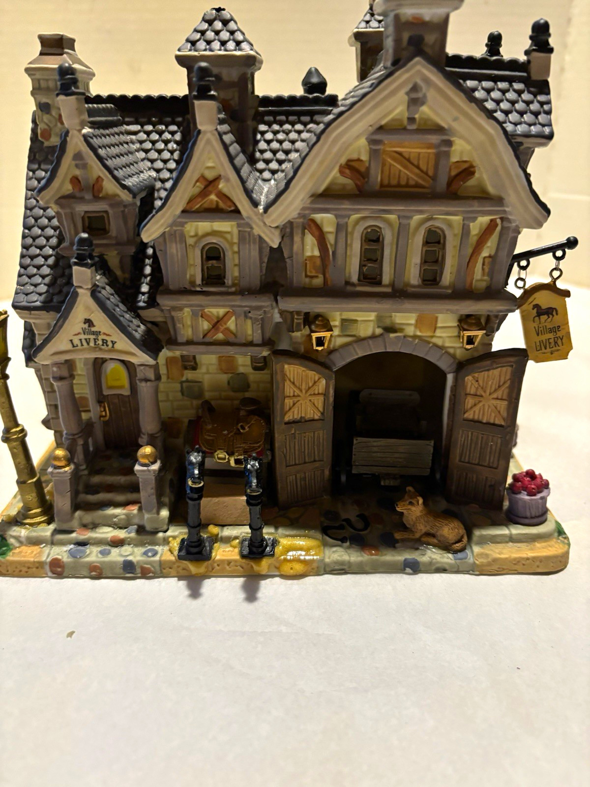 Lemax The Livery Illuminated Christmas Village House Resin Multicolor 2008