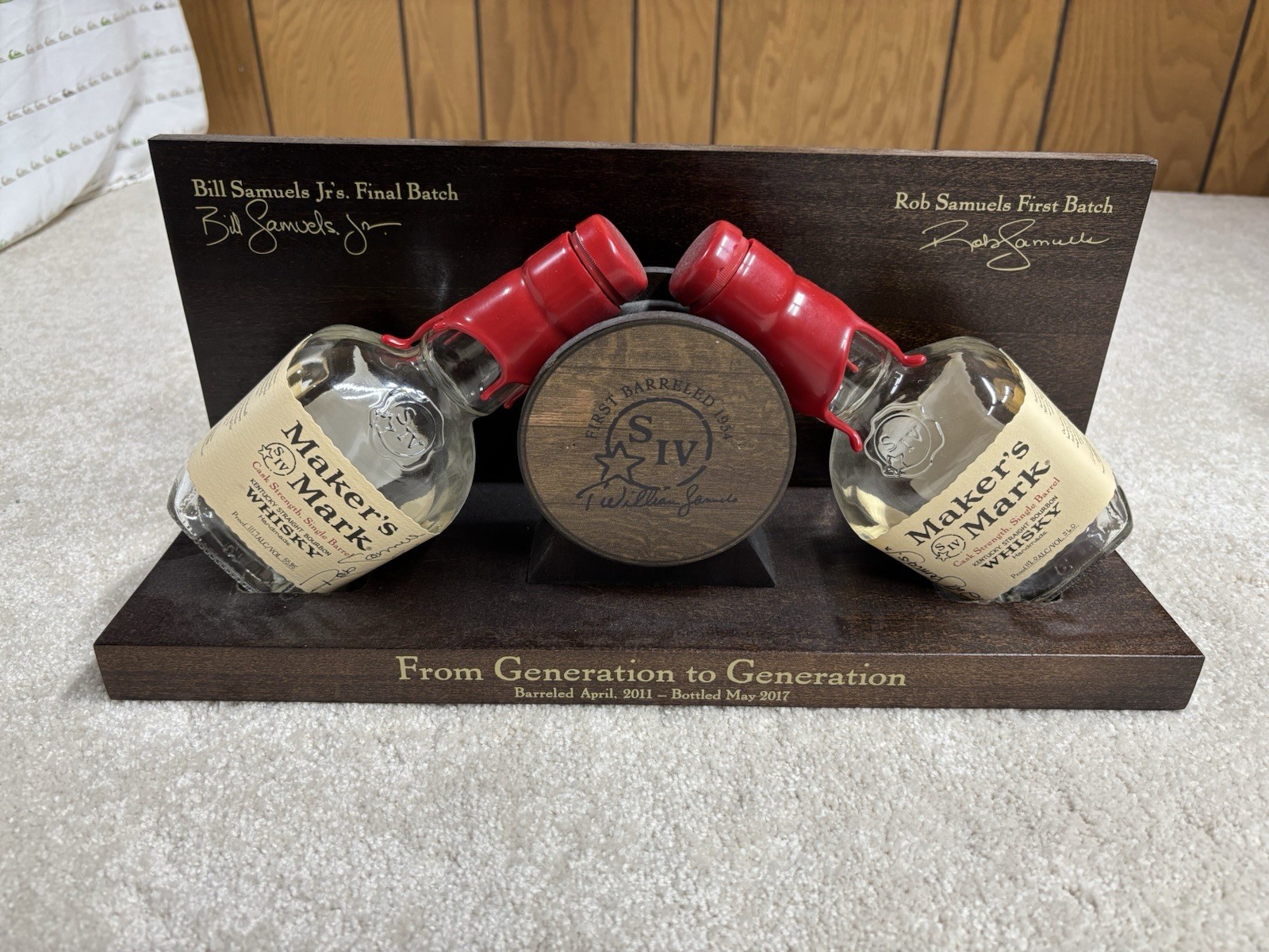 Signed Bill & Rob Samuel Maker\'s Mark Bottles Display 2011-2017 Generation