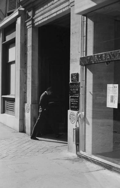 Yves Saint Laurent arrived at his studio in Paris 1961 OLD PHOTO 2 Yves Saint Laurent arrived at his studio in Paris 1961 OLD PHOTO 2