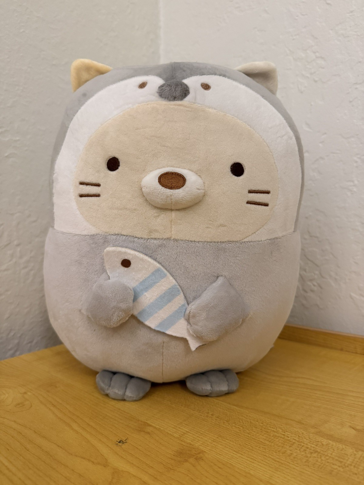 Sumikko Gurashi Neko Penguin Plush Round1 Claw Prize With Fish NWT San-X