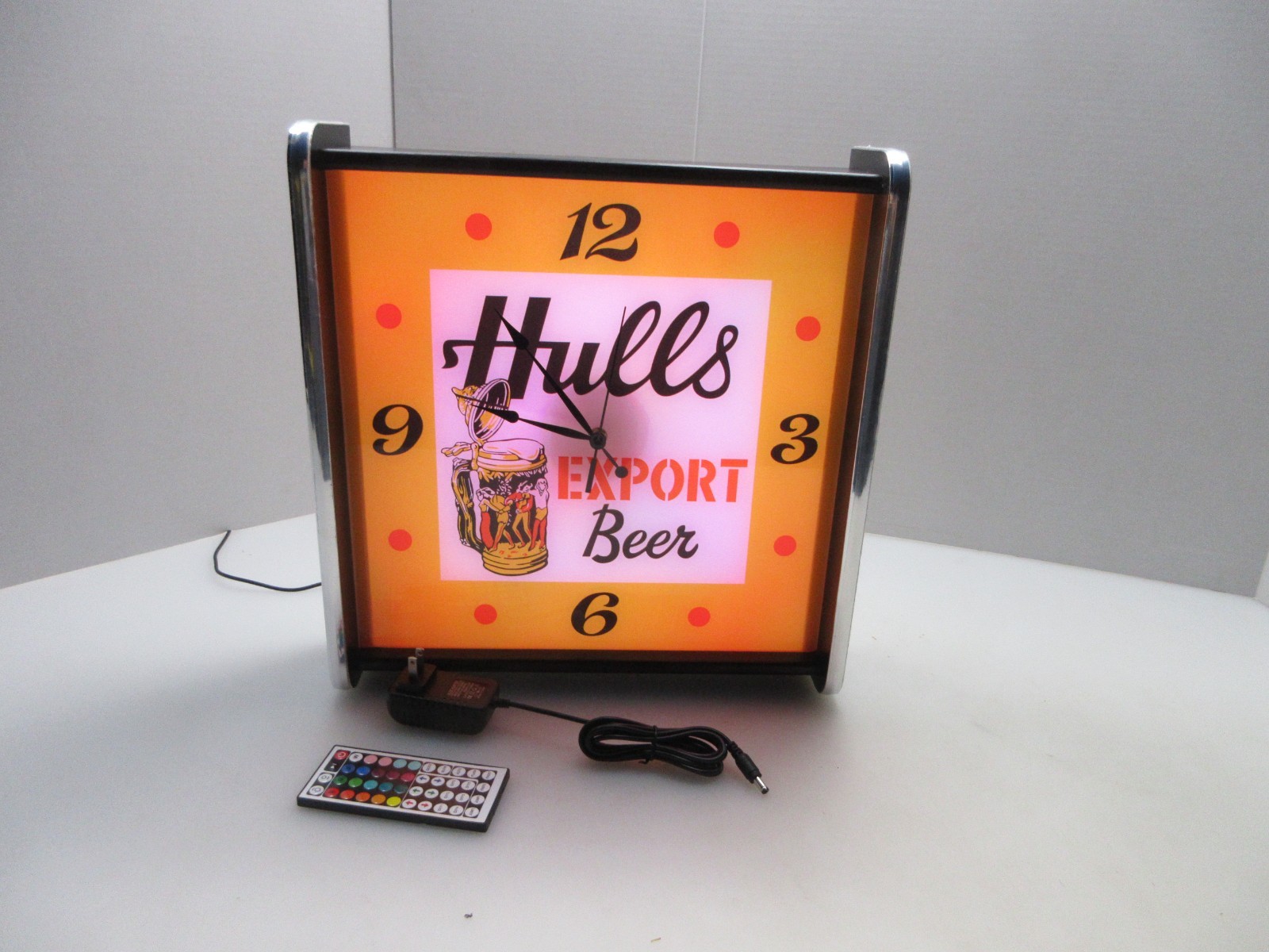 Hulls Export Beer LED light up Advertising wall clock Brand New Hulls Export Beer LED light up Advertising wall clock Brand New