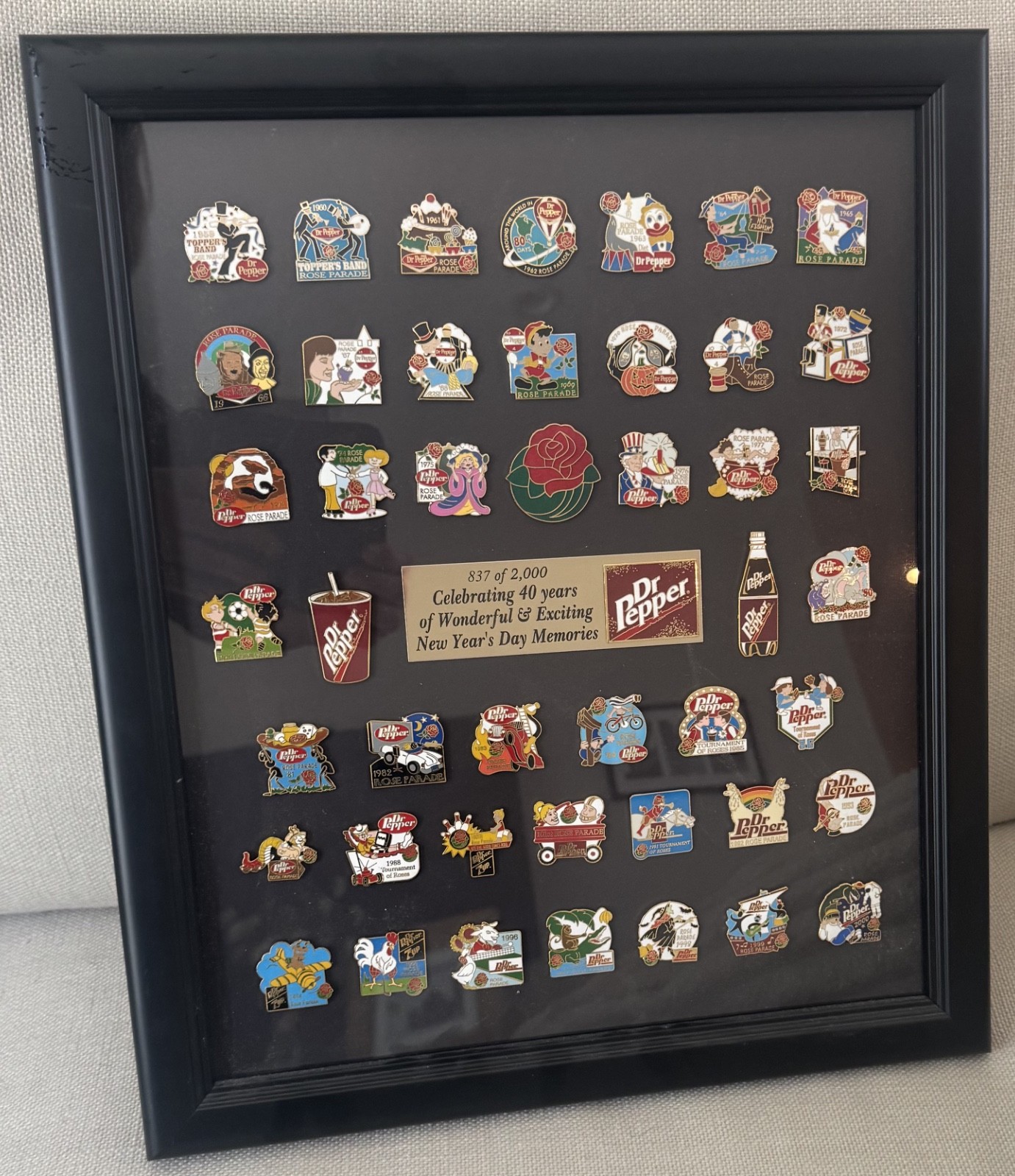 Dr Pepper Rose Bowl Parade Pin Collection Framed COA #837/2000 45 Pins PRISTINE