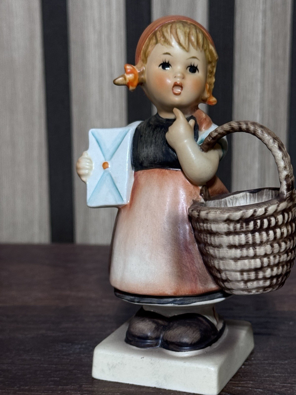 Goebel Hummel 4.25 Figurine #13/2/0 MEDITATION W. Germany TMK-4 Goebel Hummel 4.25 Figurine #13/2/0 MEDITATION W. Germany TMK-4
