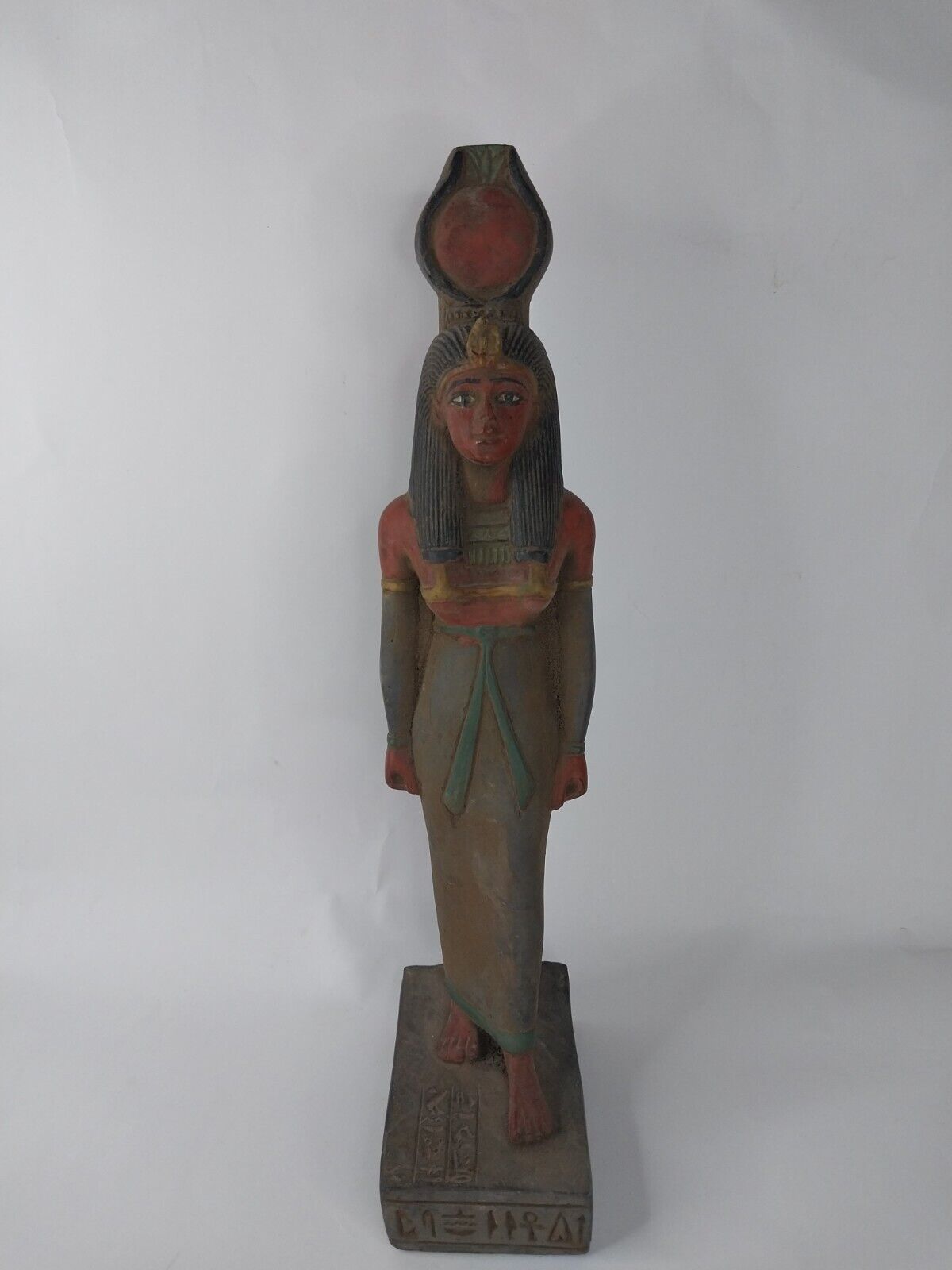 LARGE GODDESS ISIS OF Love and Magic Healing Standing and Wearing the Sun Disk