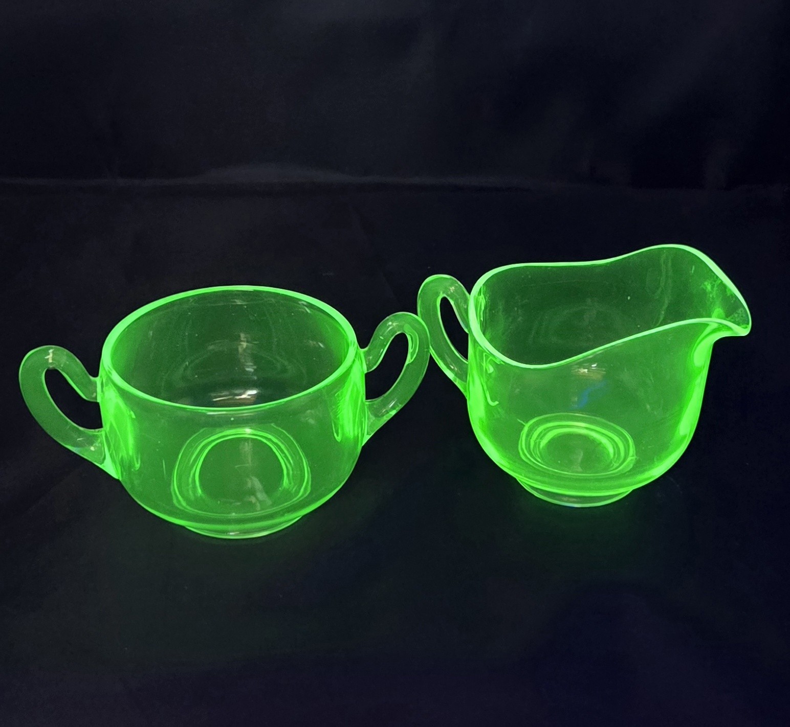 VTG Cambridge Elegant Glass Vaseline Green Cream & Sugar Bowl Plainware Glows