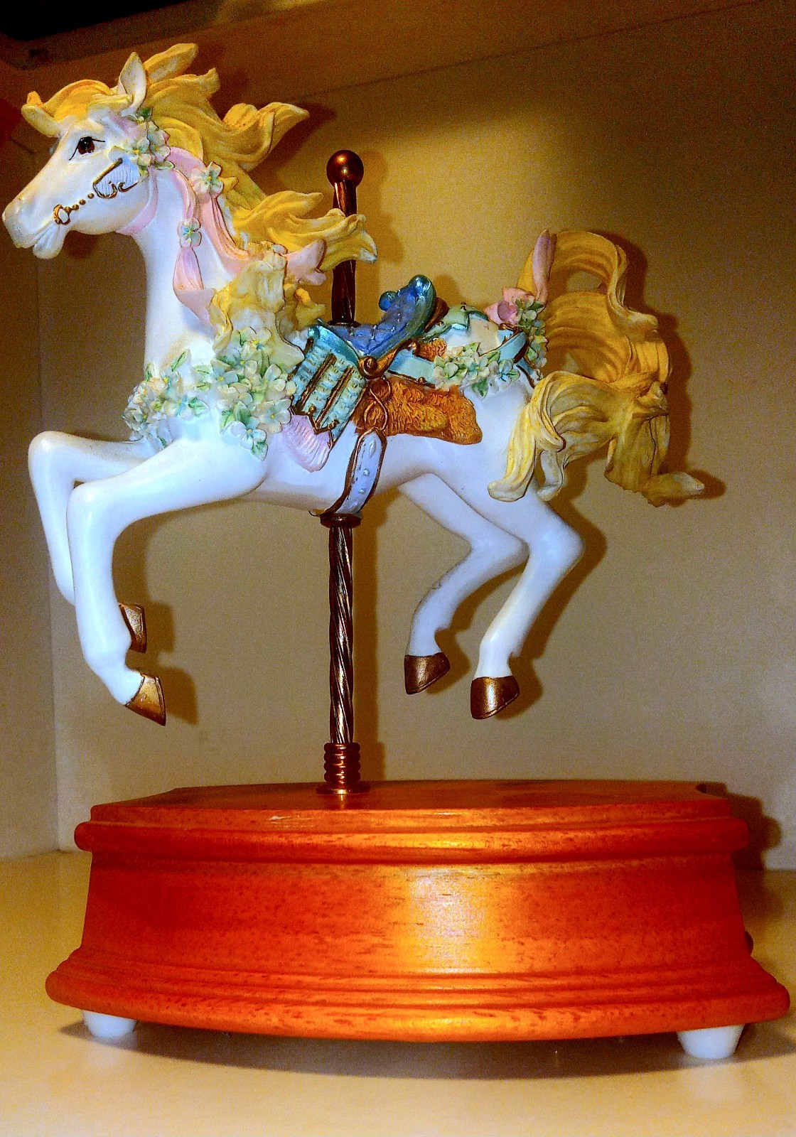 Vintage Limited Westland Musical Horse Carousel Floral Roataiting Music Box
