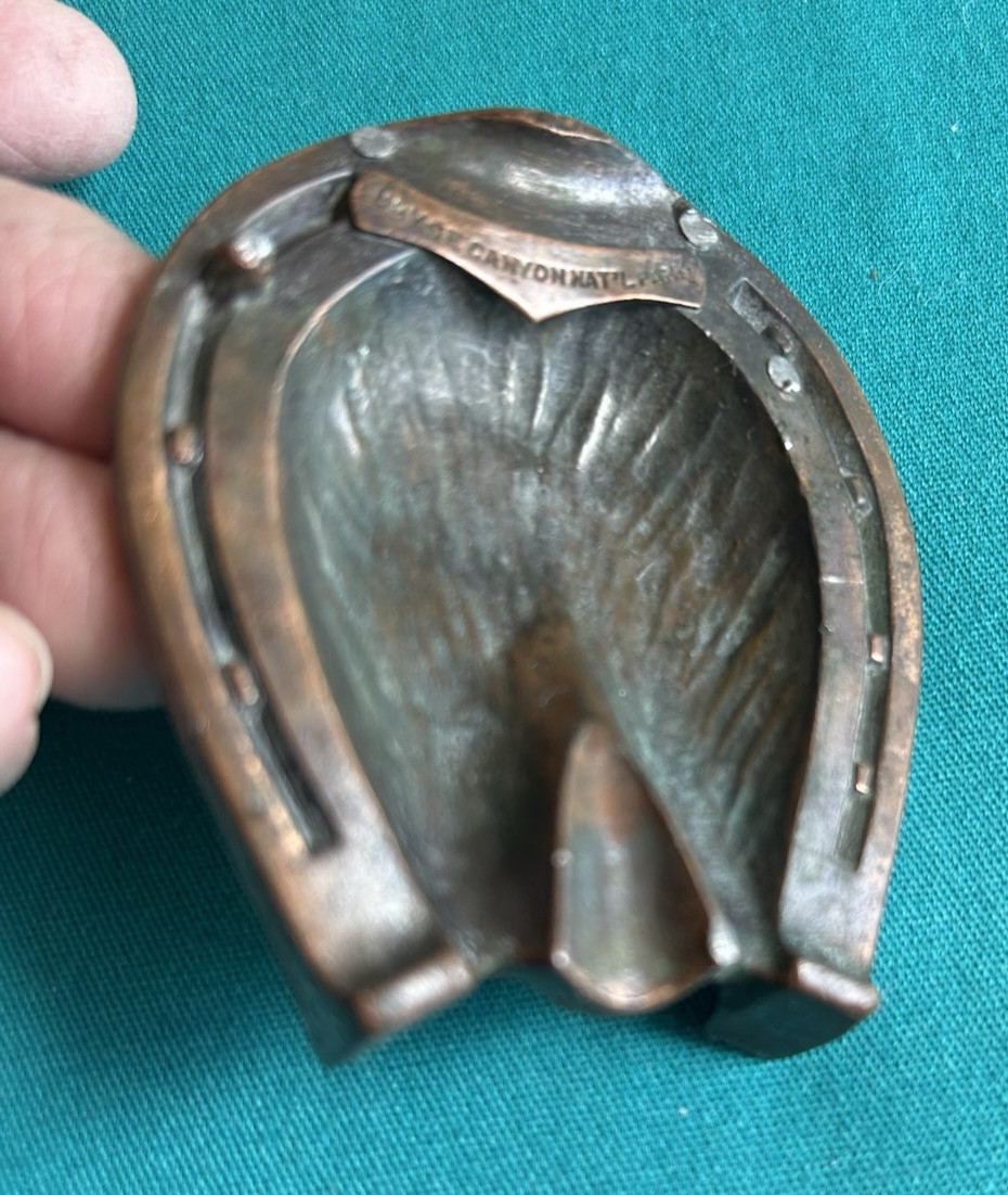 Vtg K&O Bryce Canyon Nat\'l Park Utah Metal Ashtray Horseshoe Bronze Vtg K&O Bryce Canyon Nat\'l Park Utah Metal Ashtray Horseshoe Bronze