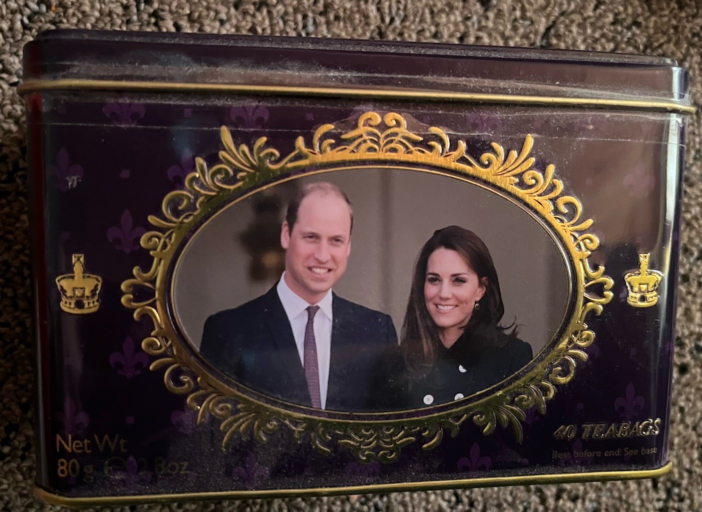 Duke and Duchess of Cambridge English Breakfast Tea (40 bags) in Collectible Tin Duke and Duchess of Cambridge English Breakfast Tea (40 bags) in Collectible Tin