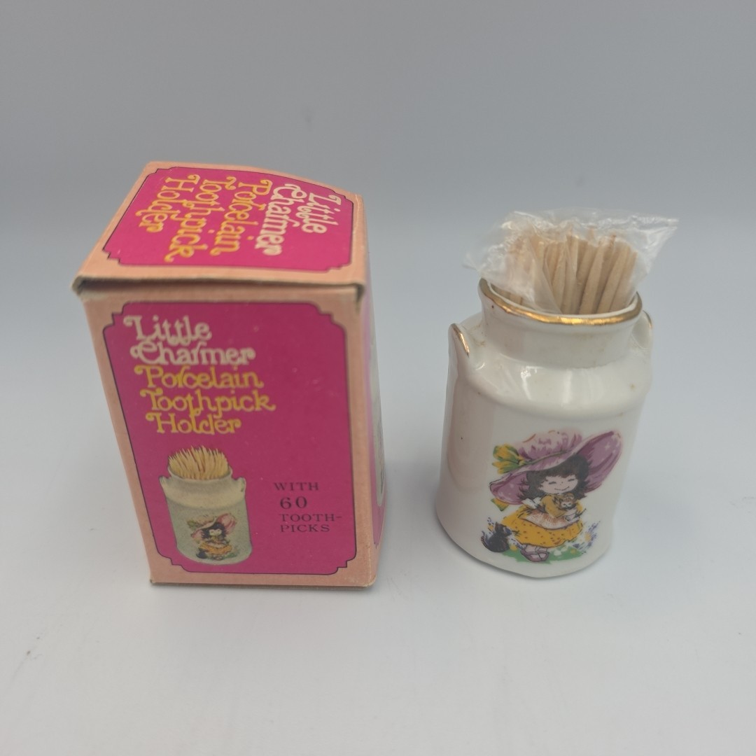 TOOTHPICK HOLDER PORCELAIN VINTAGE TAIWAN GIRL KITTENS MILK CAN LITTLE CHARMER.