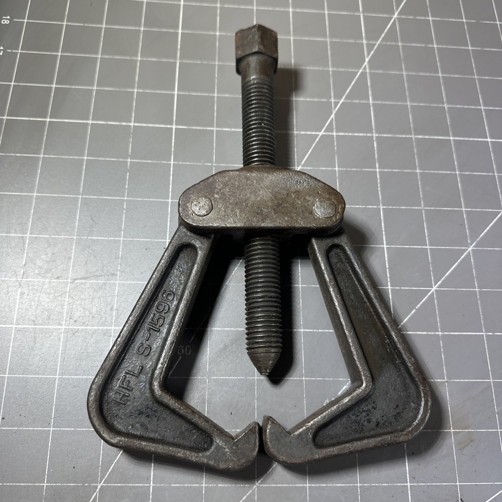 Vintage Herbrand Fremont 2 Jaw Gear Puller USA Heavy Duty Automotive HFL S-2596