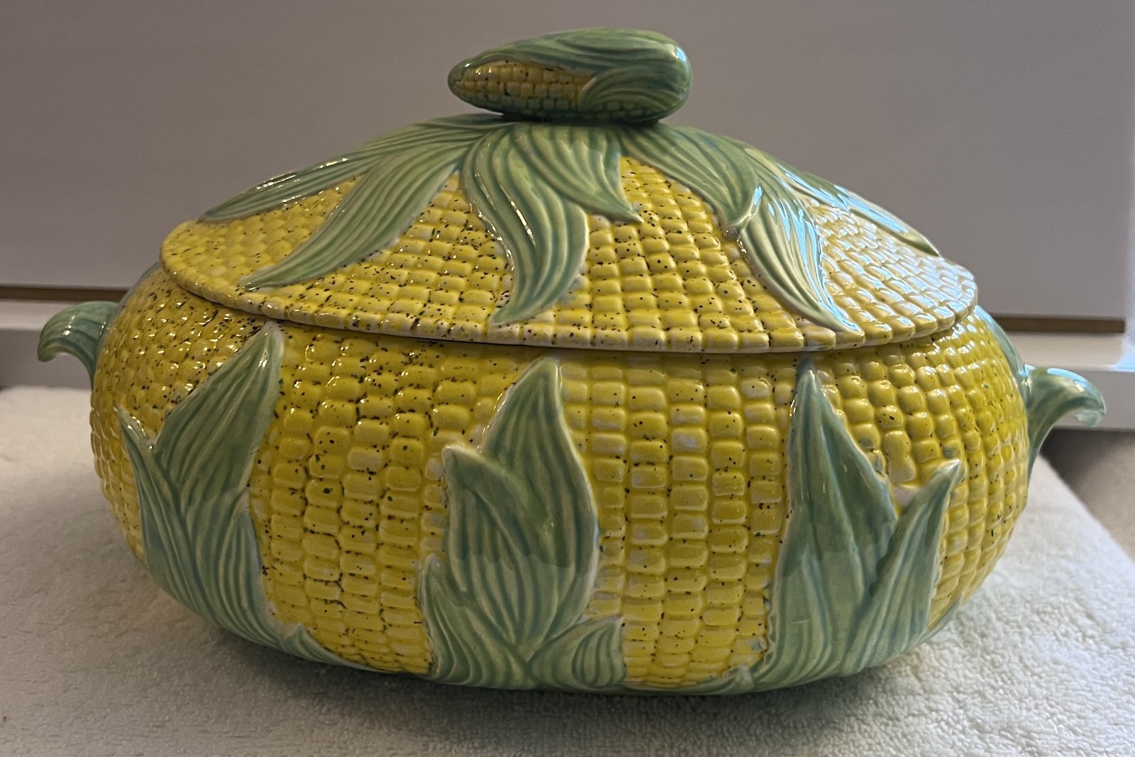 Vintage Ceramic Corn on the Cob Covered Bowl Casserole Soup Tureen